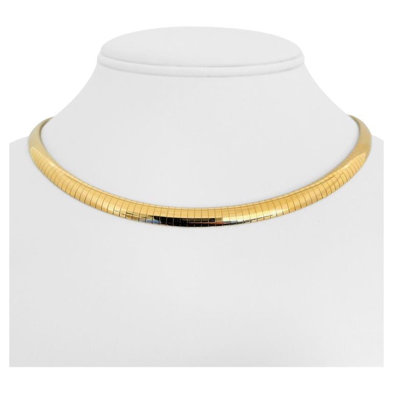 14 Karat Yellow Gold Solid Heavy Flat Omega Link Collar Necklace, Italy For  Sale at 1stDibs