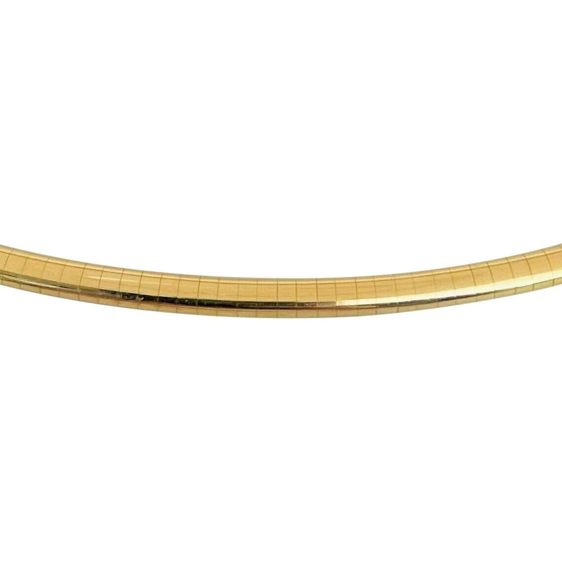 14 Karat Yellow Gold Solid Ladies Omega Link Necklace In Good Condition In Guilford, CT
