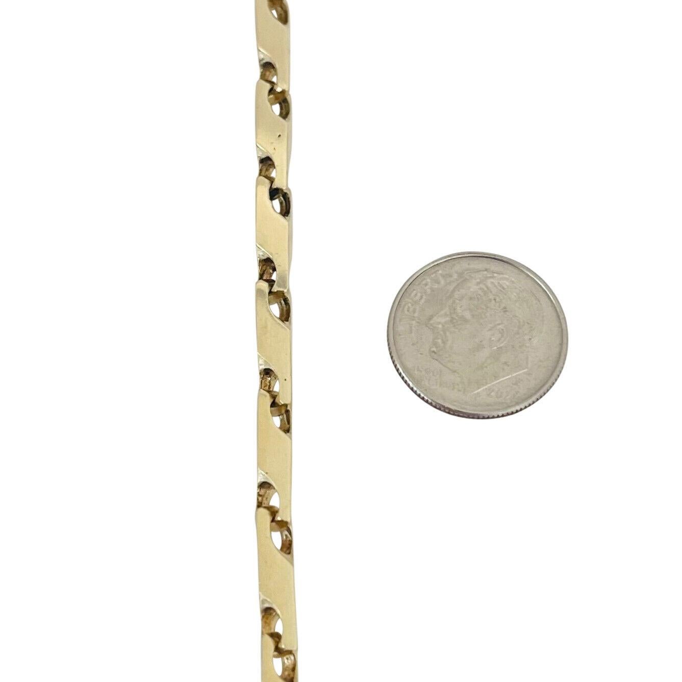 14 Karat Yellow Gold Solid Squared Bar Link Bracelet In Good Condition In Guilford, CT