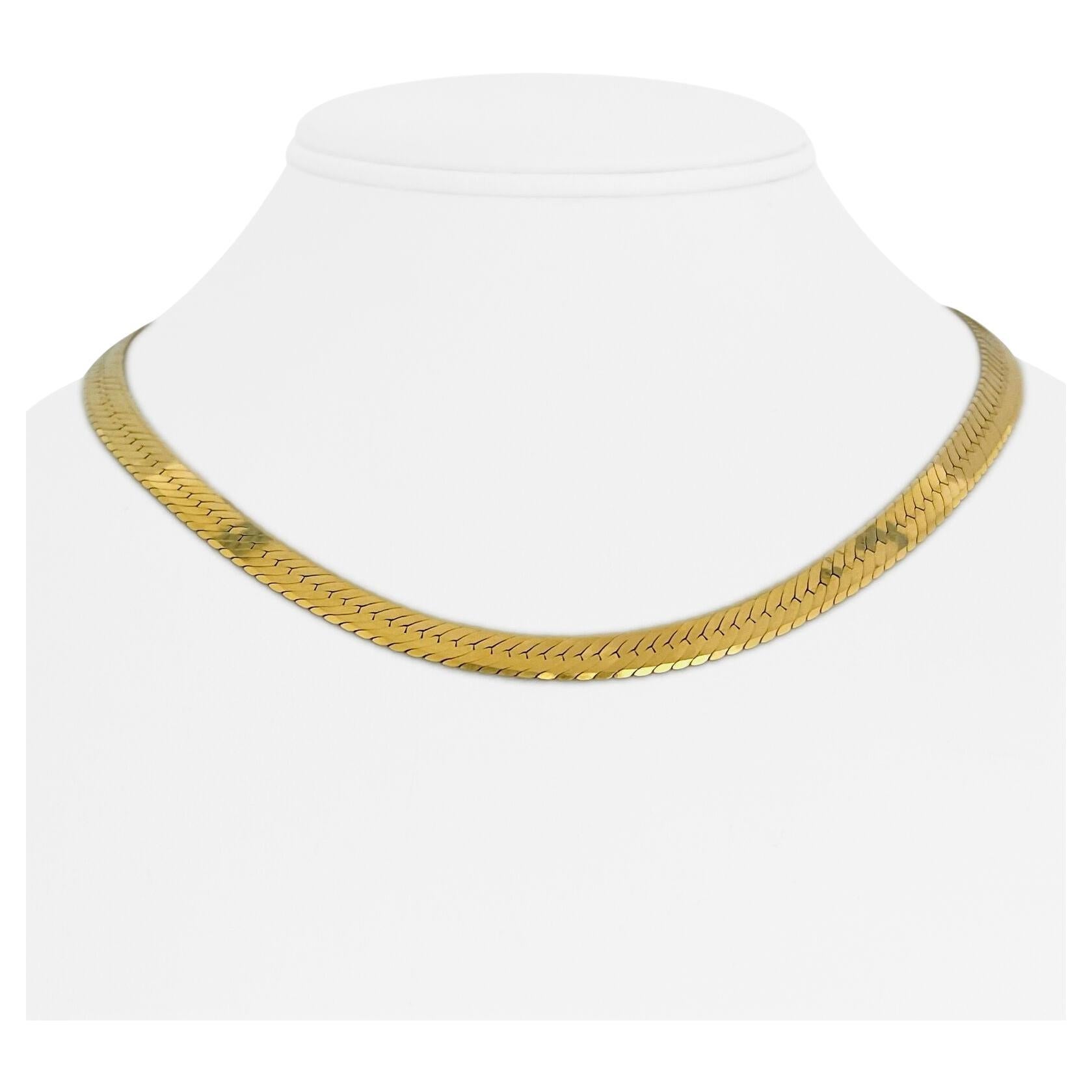 14 Karat Yellow Gold Solid UnoAErre Herringbone Link Necklace, Italy