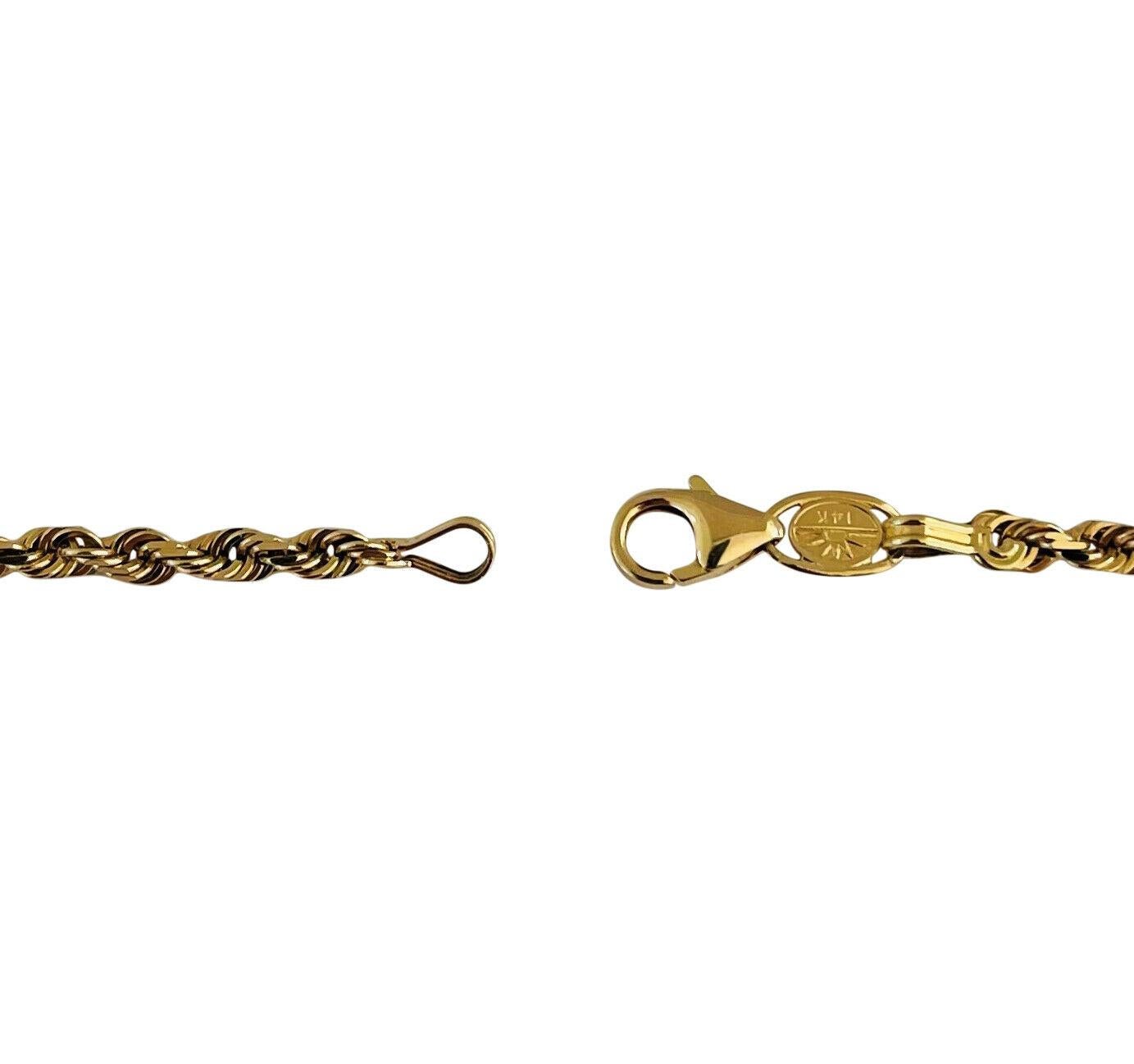 14 Karat Yellow Gold Solid Thin Diamond Cut Rope Chain Necklace, Peru In Good Condition In Guilford, CT