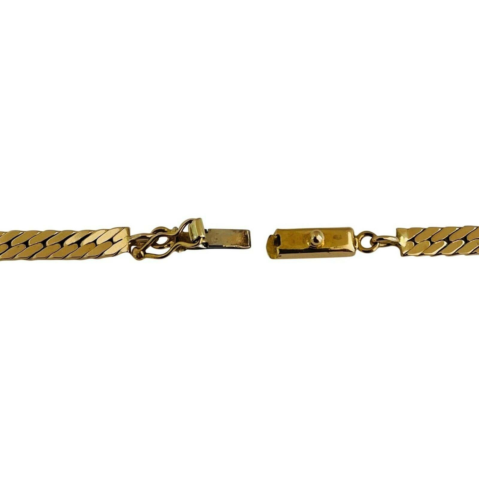 14 Karat Yellow Gold Solid UnoAErre Herringbone Link Necklace, Italy In Good Condition In Guilford, CT