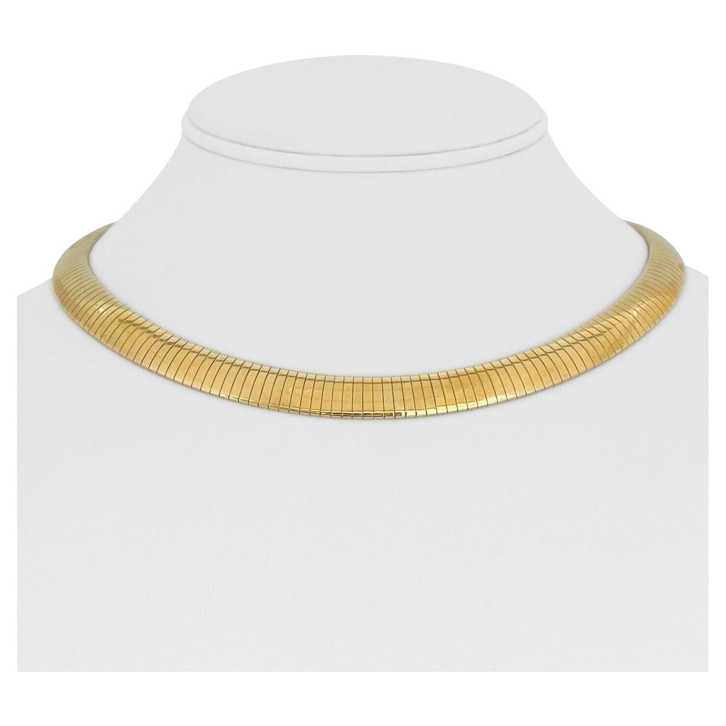 14 Karat Yellow Gold Solid Wide Omega Link Collar Necklace, Italy