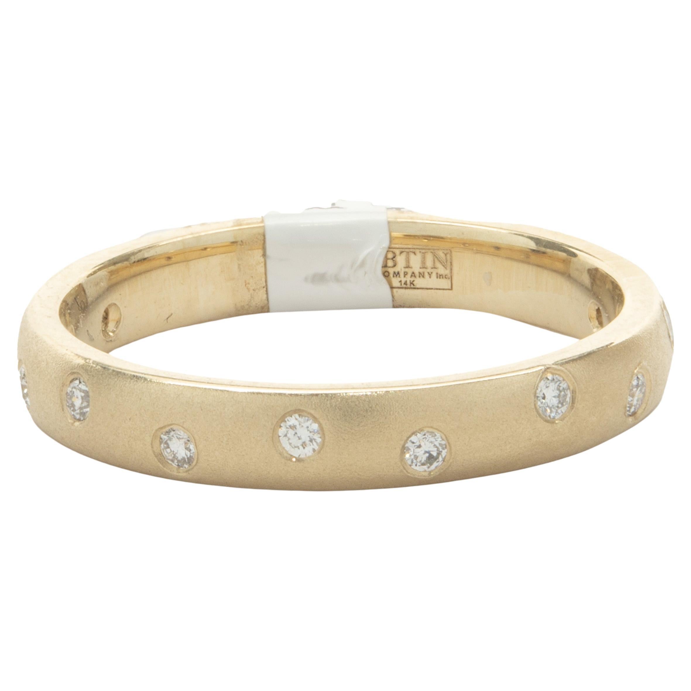 14 Karat Gelbgold Ring mit gekräuselten Diamanten