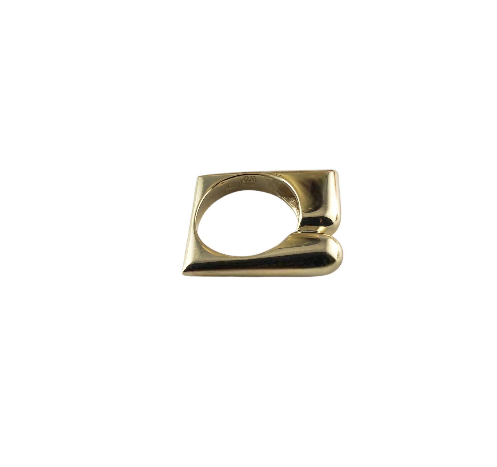 14 Karat Yellow Gold Square Ring In Good Condition For Sale In Washington Depot, CT