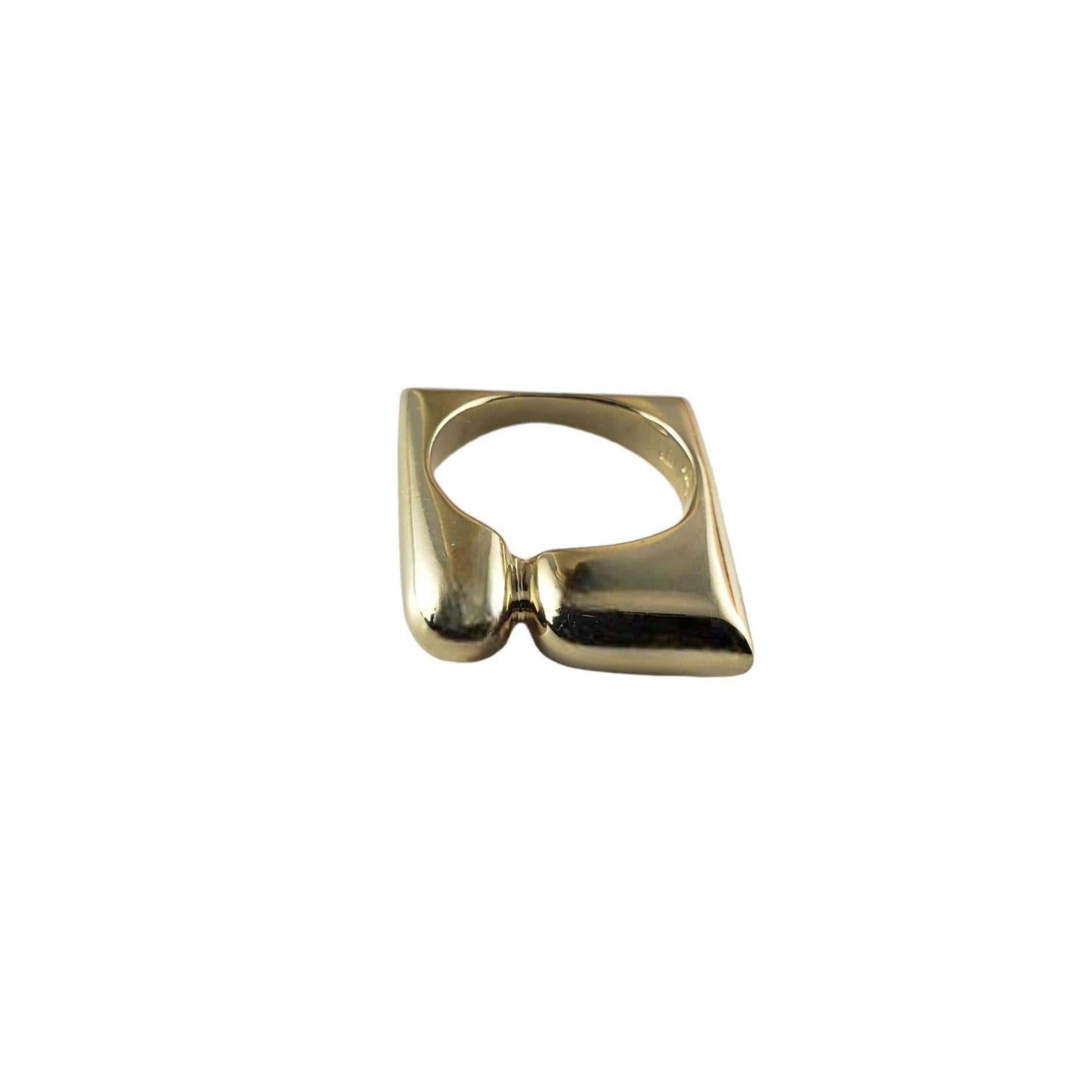 14 Karat Yellow Gold Square Ring For Sale 1
