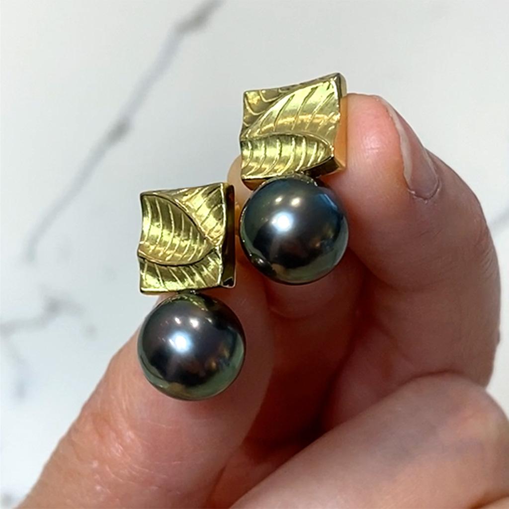 Round Cut 14 Karat Yellow Gold Square Studs with Tahitian Pearl Earrings by K.Mita For Sale