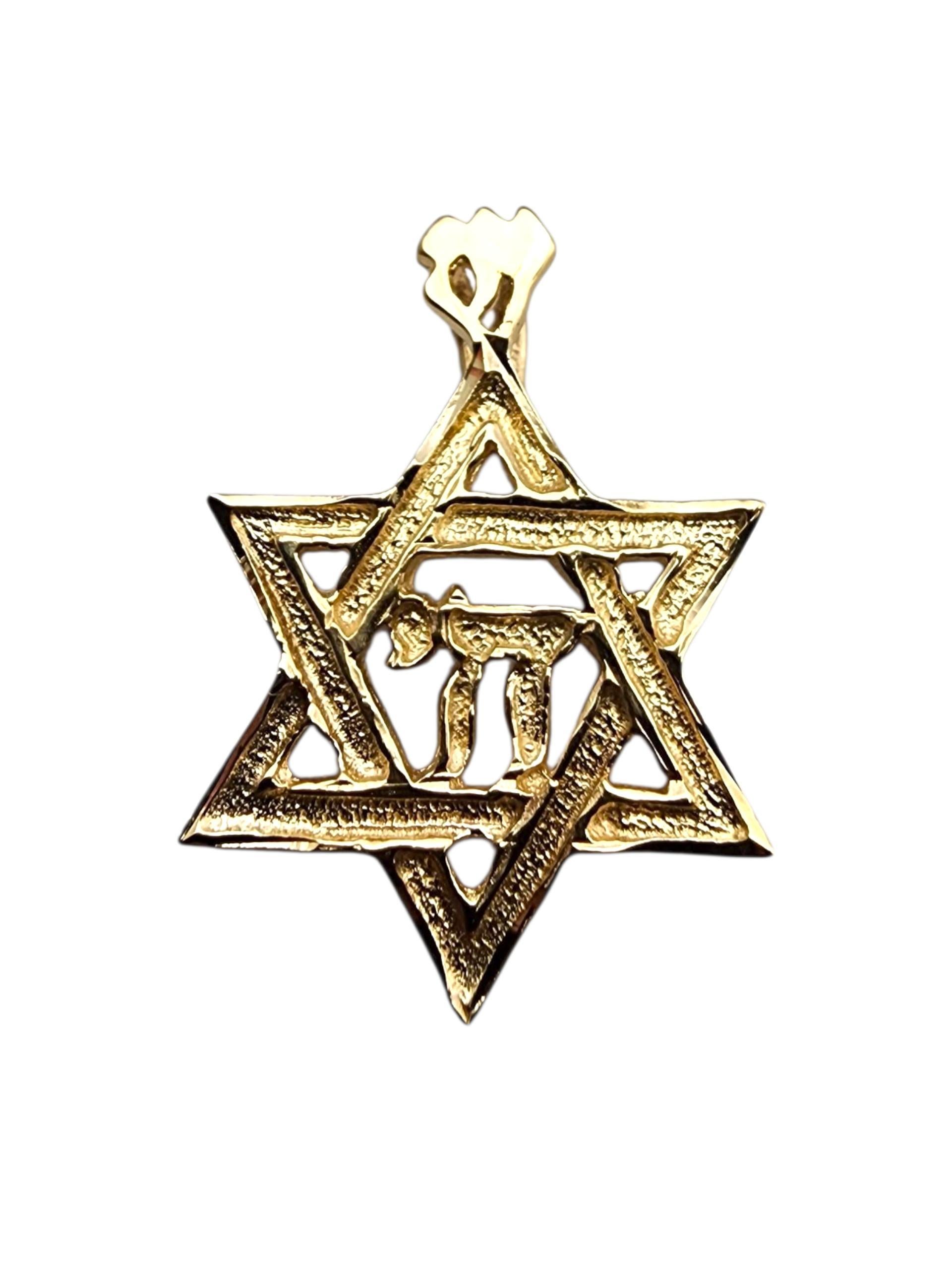 Contemporain Pendentif en or jaune 14 carats étoile de David Chai #23511 en vente