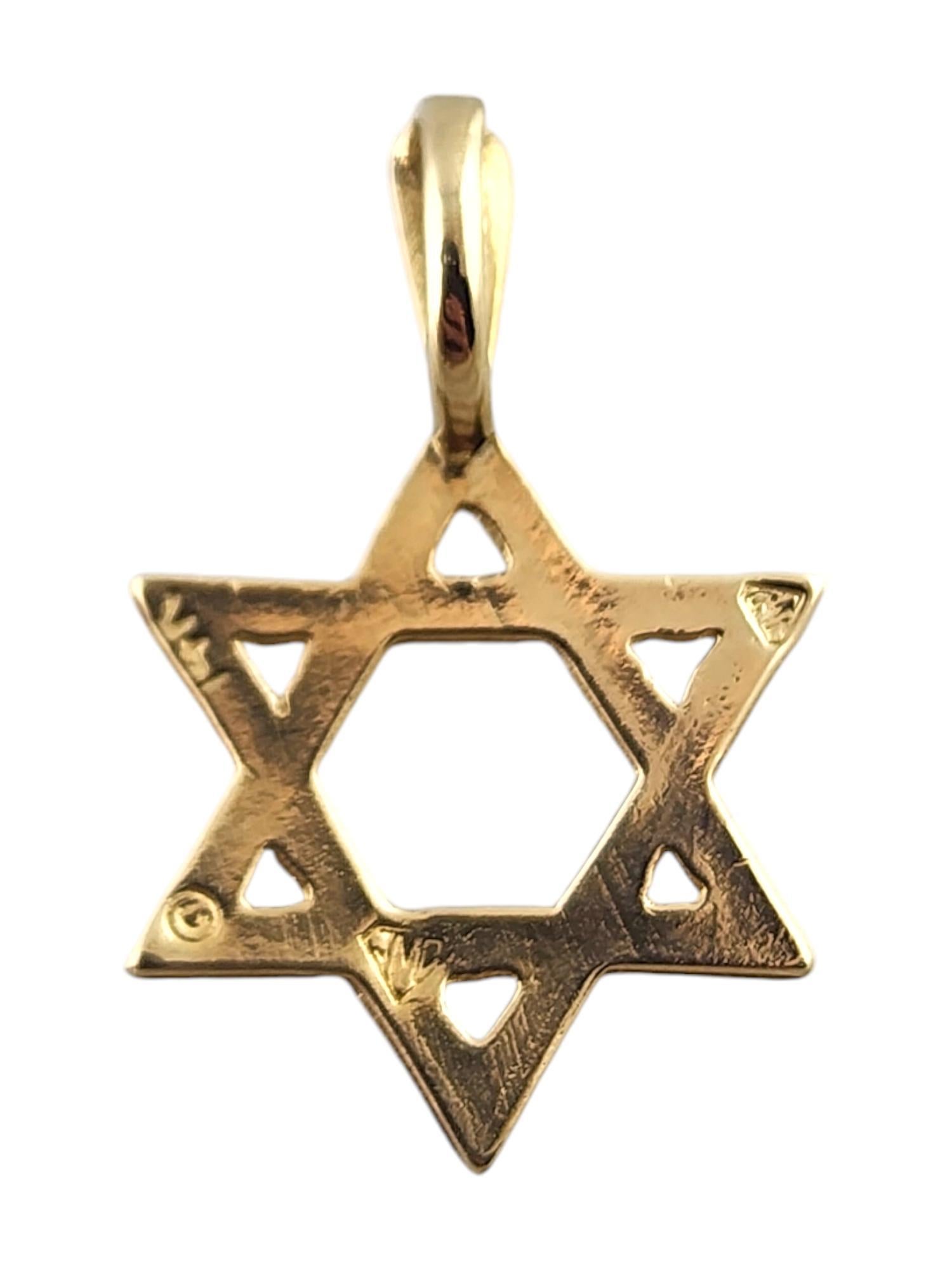 Pendentif Étoile de David en or jaune 14 carats #19315 Bon état - En vente à Washington Depot, CT