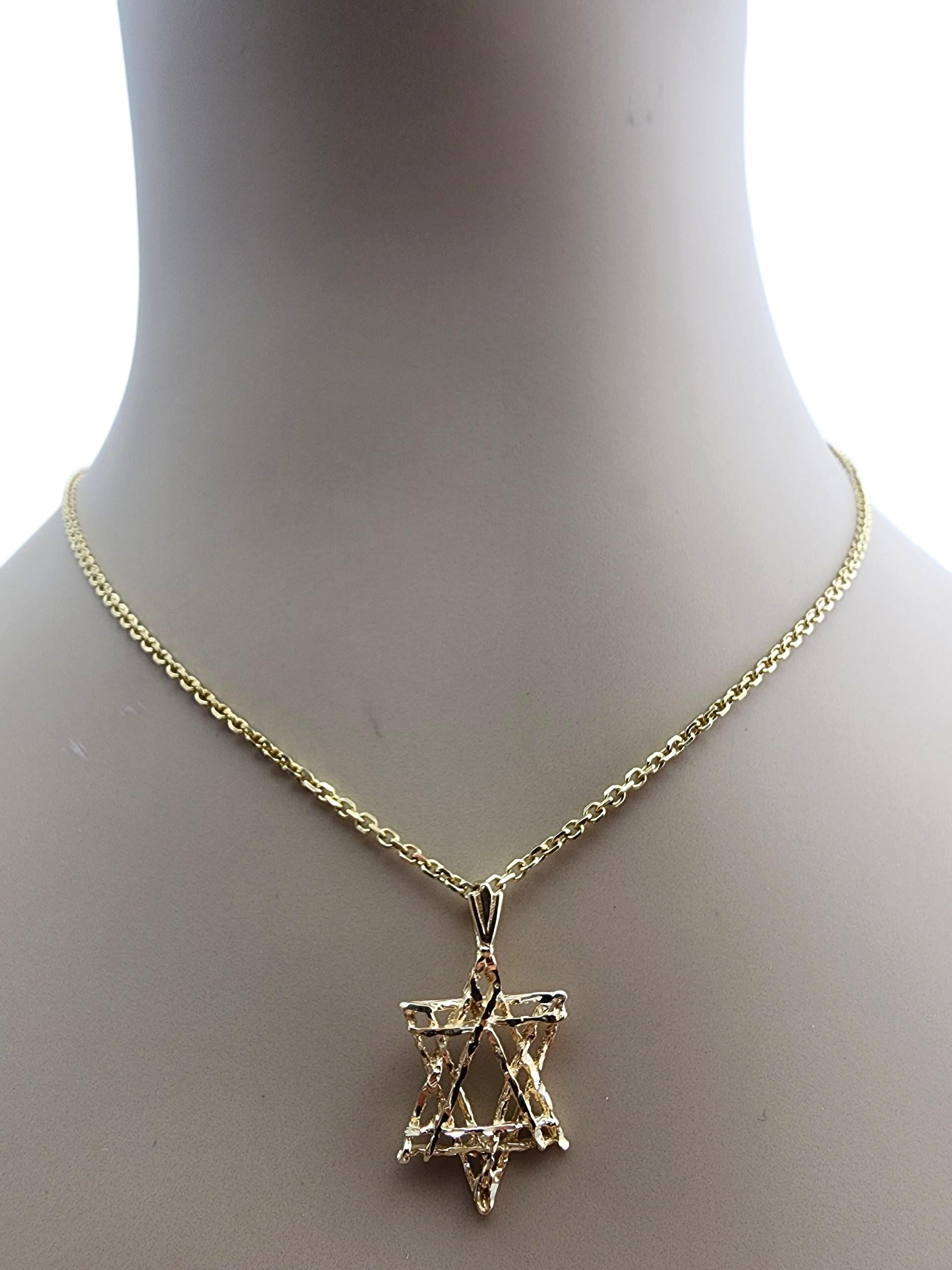 Pendentif étoile de David en or jaune 14 carats #23506 en vente 4