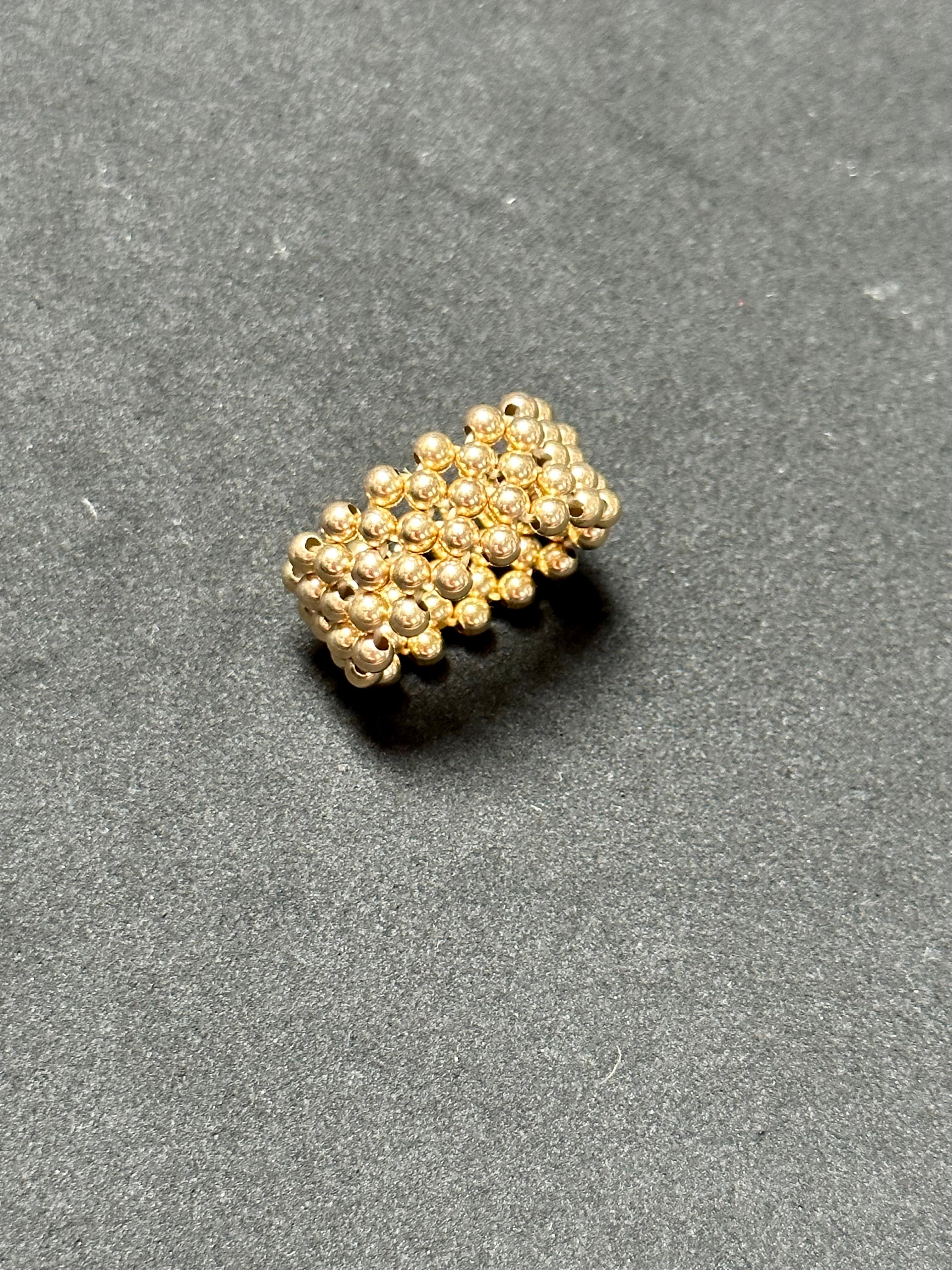 Stretchbarer Ring aus 14 Karat Gelbgold, Größe 6-7 3