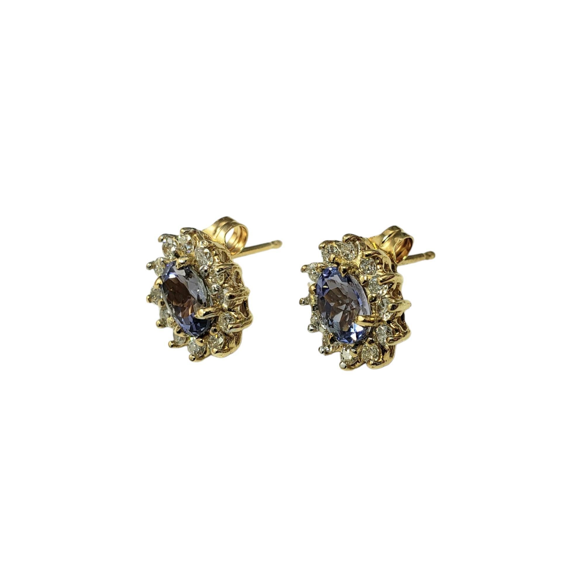 Clous d'oreilles en or jaune 14 carats avec tanzanite et diamants n° 17449 Bon état - En vente à Washington Depot, CT