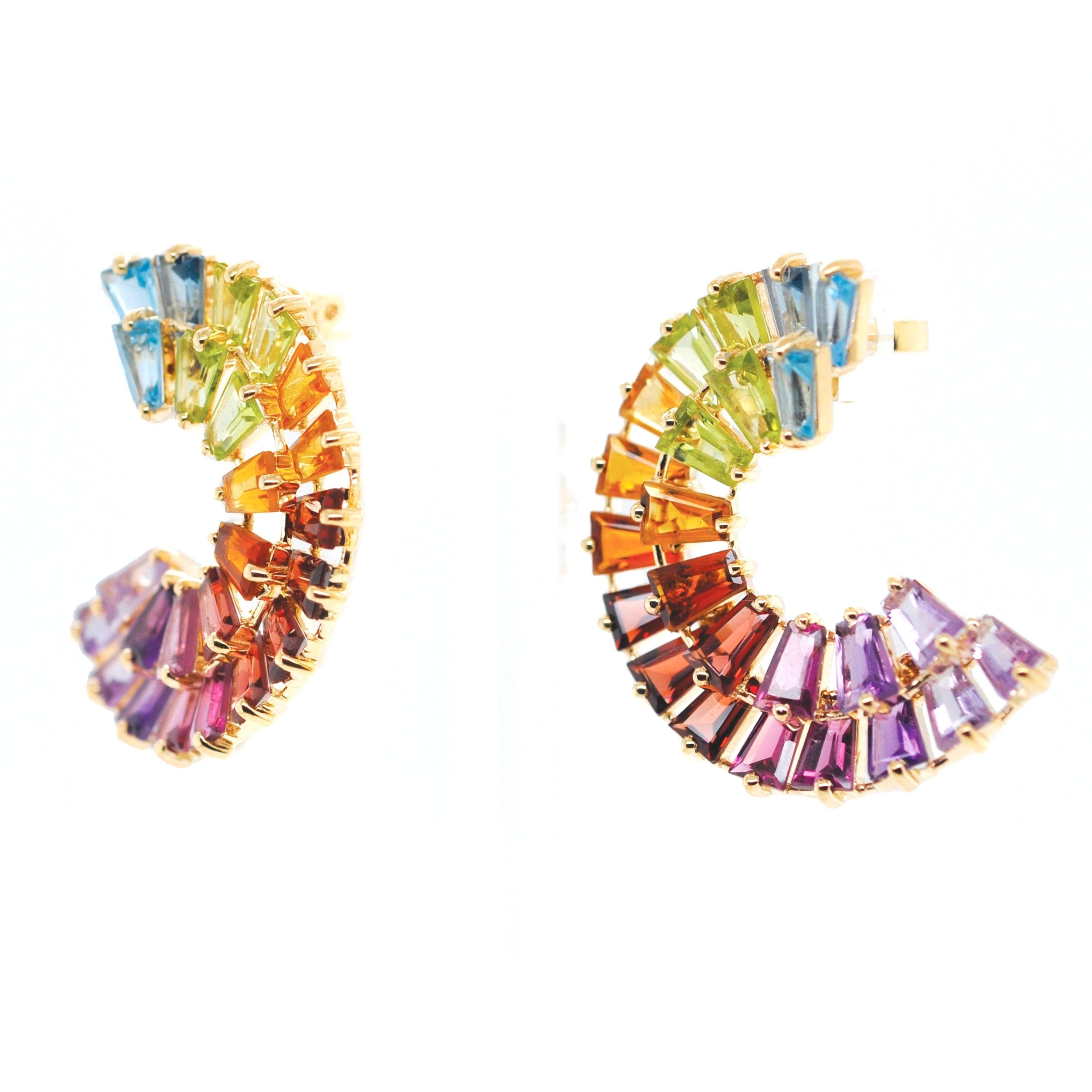 Women's 14 Karat Yellow Gold Tapered Baguette Rainbow Gemstones Pendant Stud Earrings For Sale