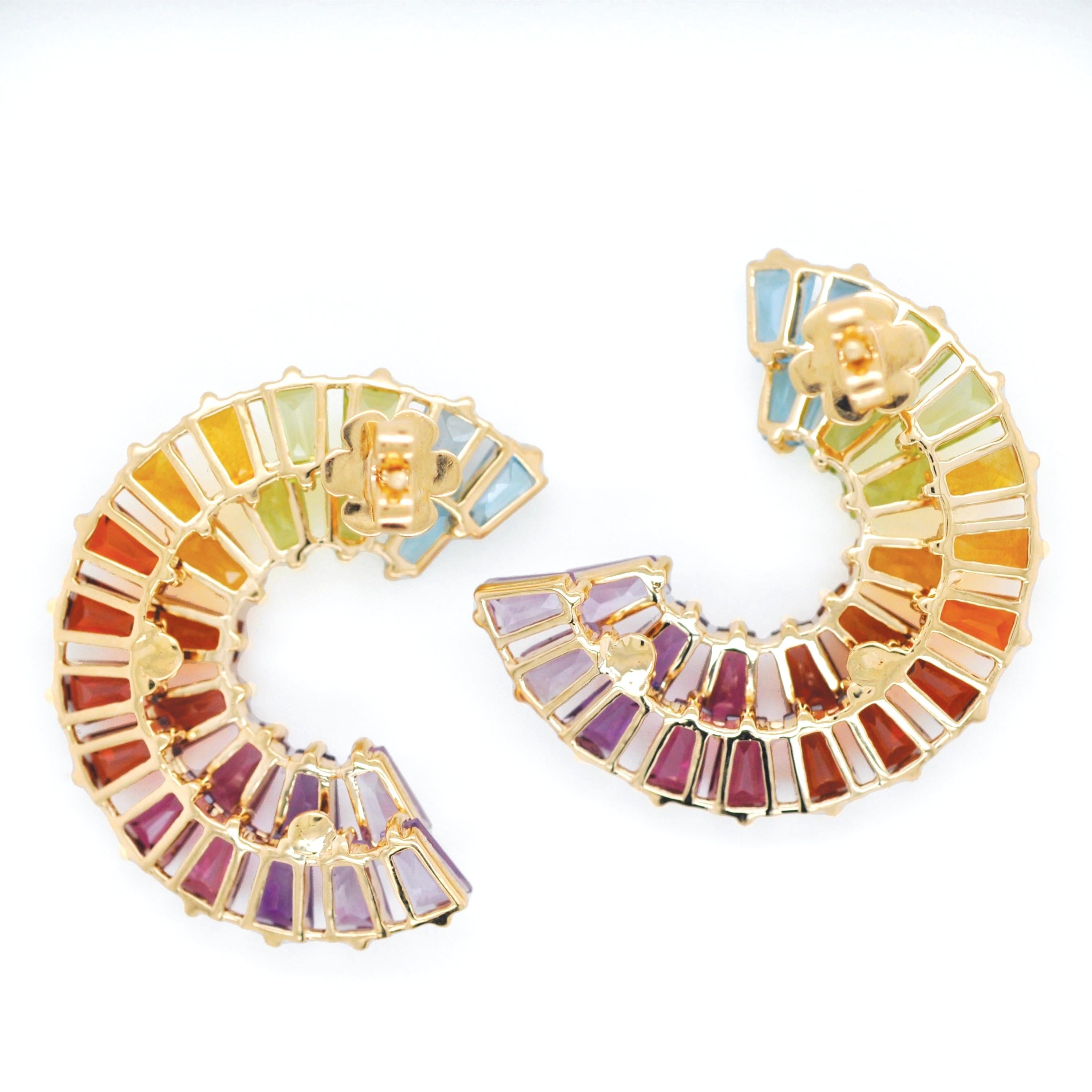 14 Karat Yellow Gold Tapered Baguette Rainbow Gemstones Pendant Stud Earrings For Sale 4