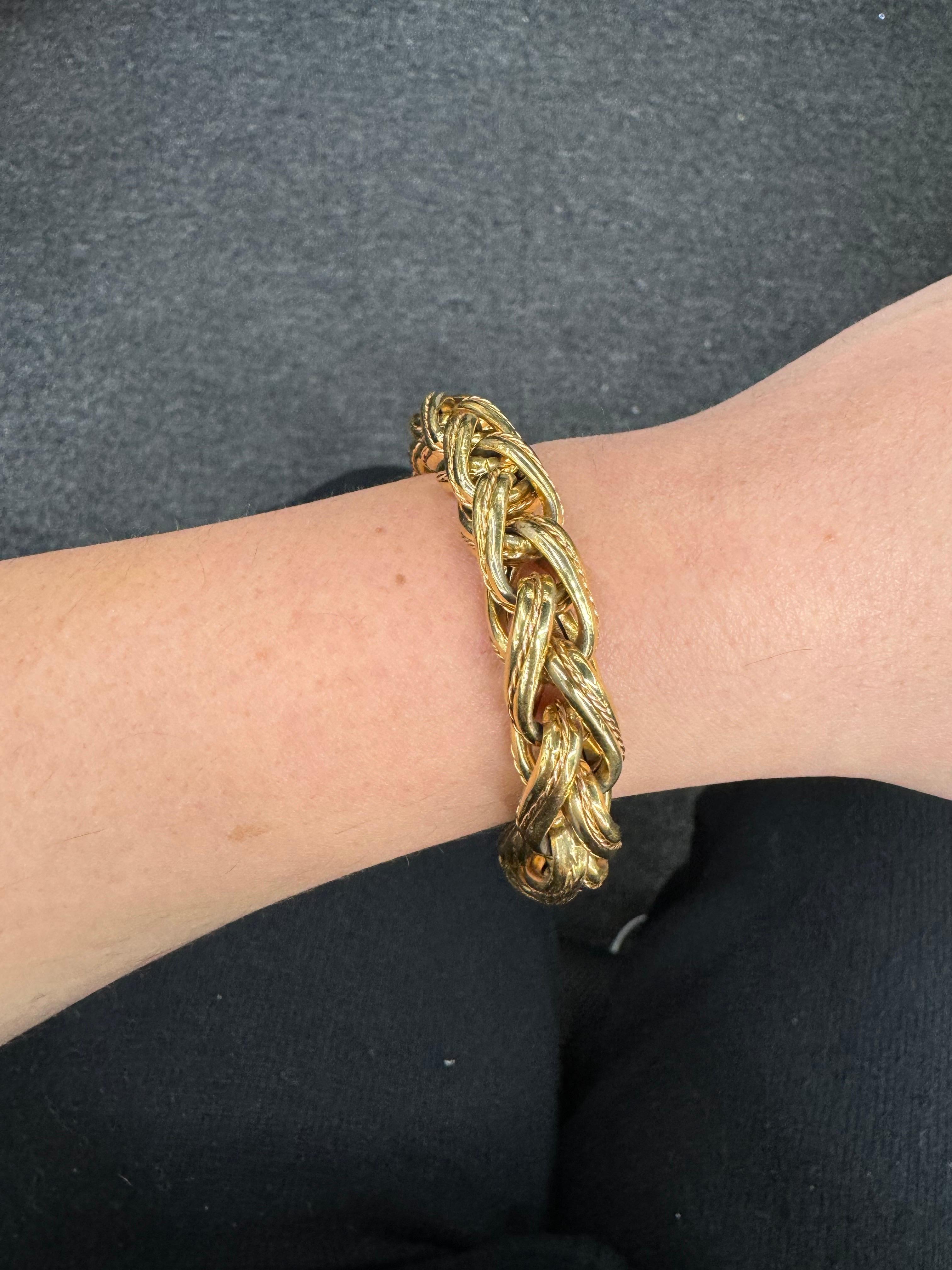 Bracelet à maillons en or jaune 14 carats en forme de larme 20,4 grammes, fabriqué en Italie en vente 2