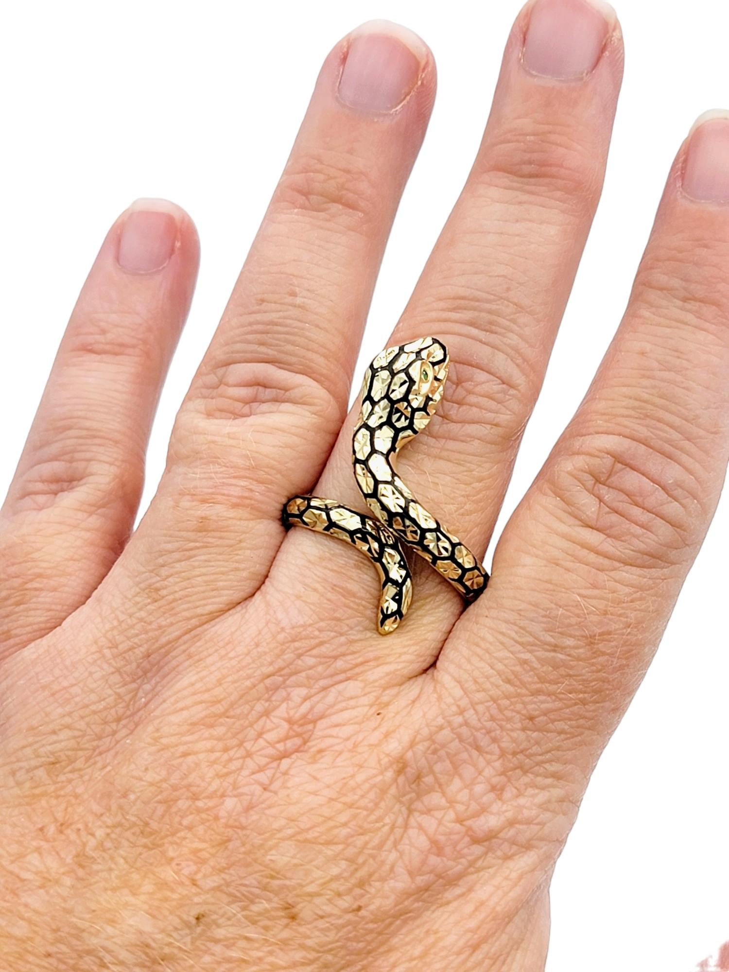14 Karat Yellow Gold Textured Bypass Style Snake Ring with Black Accent Scales For Sale 1