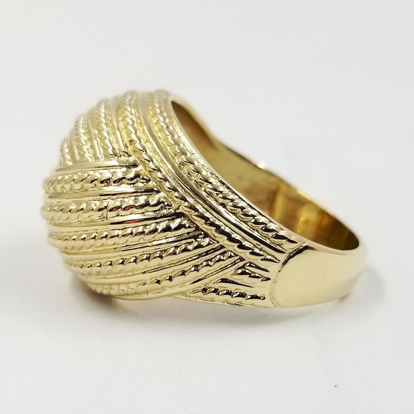14 Karat Yellow Gold Textured Dome Ring In Good Condition In Coral Gables, FL