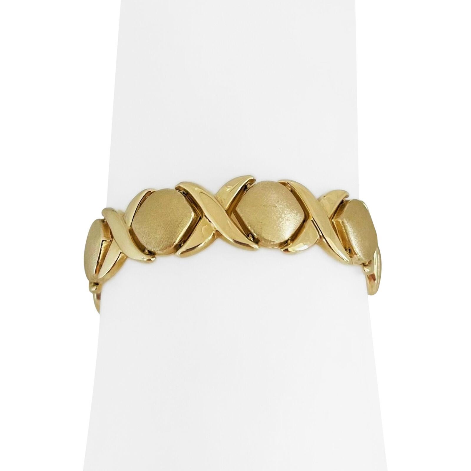 Women's or Men's 14 Karat Yellow Gold Thick Hugs & Kisses XO Link Bracelet Italy