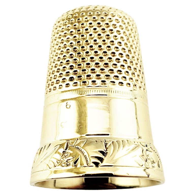 14 Karat Yellow Gold Thimble For Sale at 1stDibs