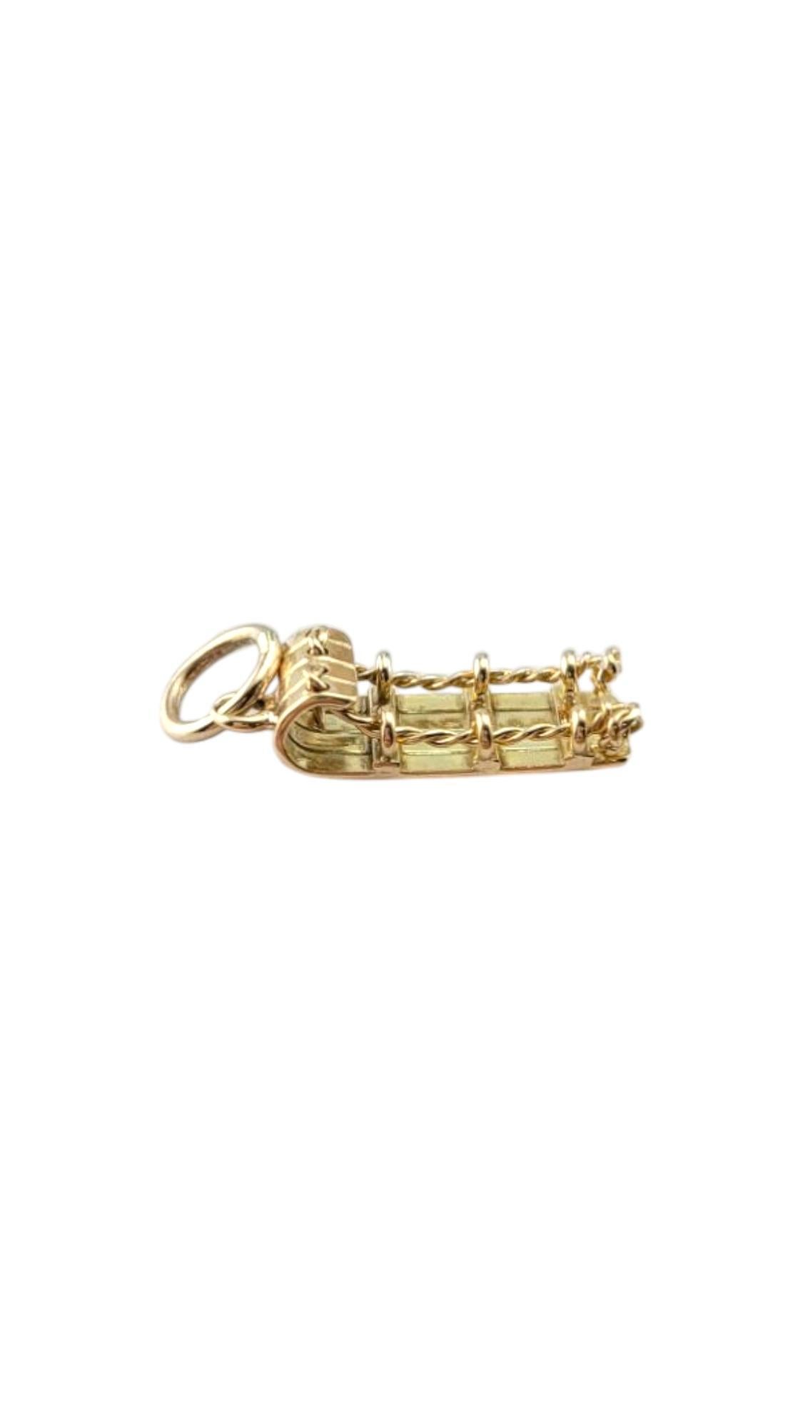 Charm a slitta in oro giallo 14 carati #21264 in vendita 1