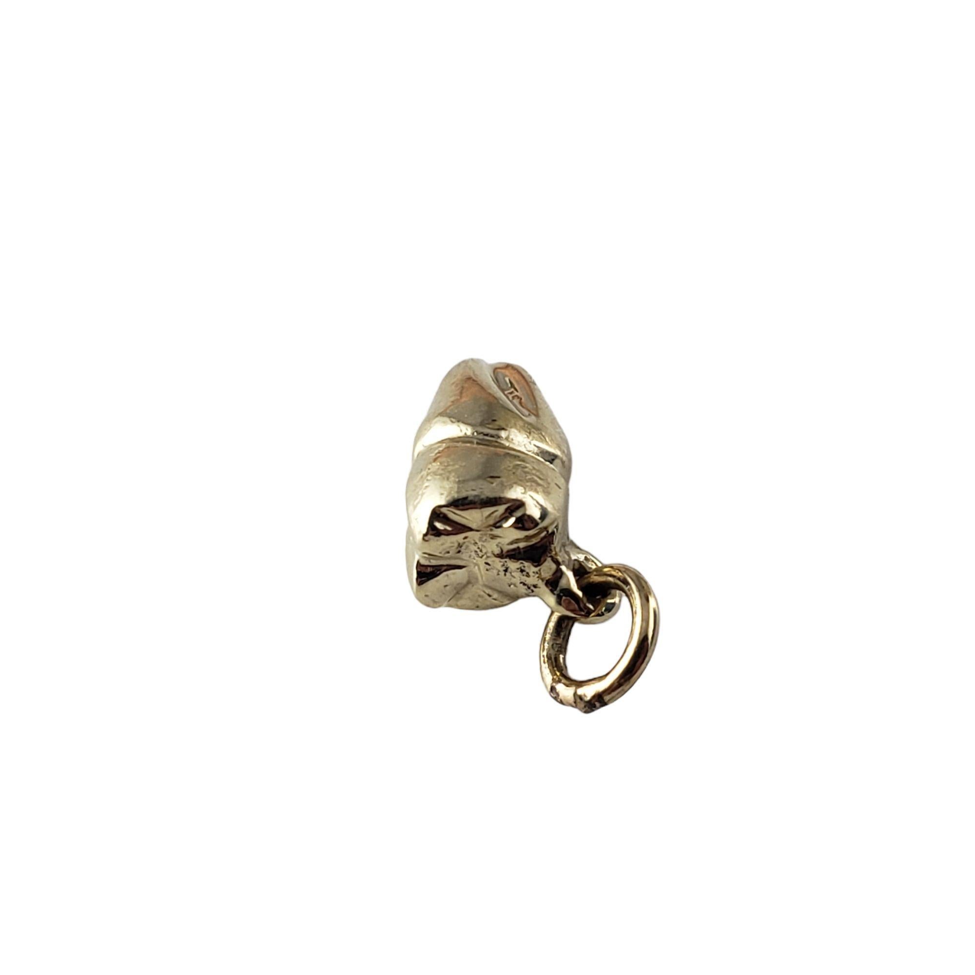 Vintage 14 Karat Yellow Gold Tooth Charm-

This 3D charm features a miniature tooth crafted in meticulously detailed 14K yellow gold.

Weight: 3.8 gr./ 2.4 dwt.

Size: 13 mm x 7 mm

Tested 14K gold.

Very good condition, professionally