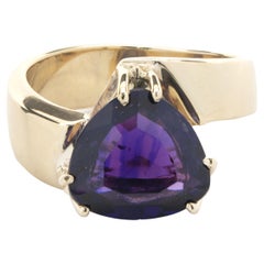 14 Karat Gelbgold Amethyst-Ring mit Trillionschliff