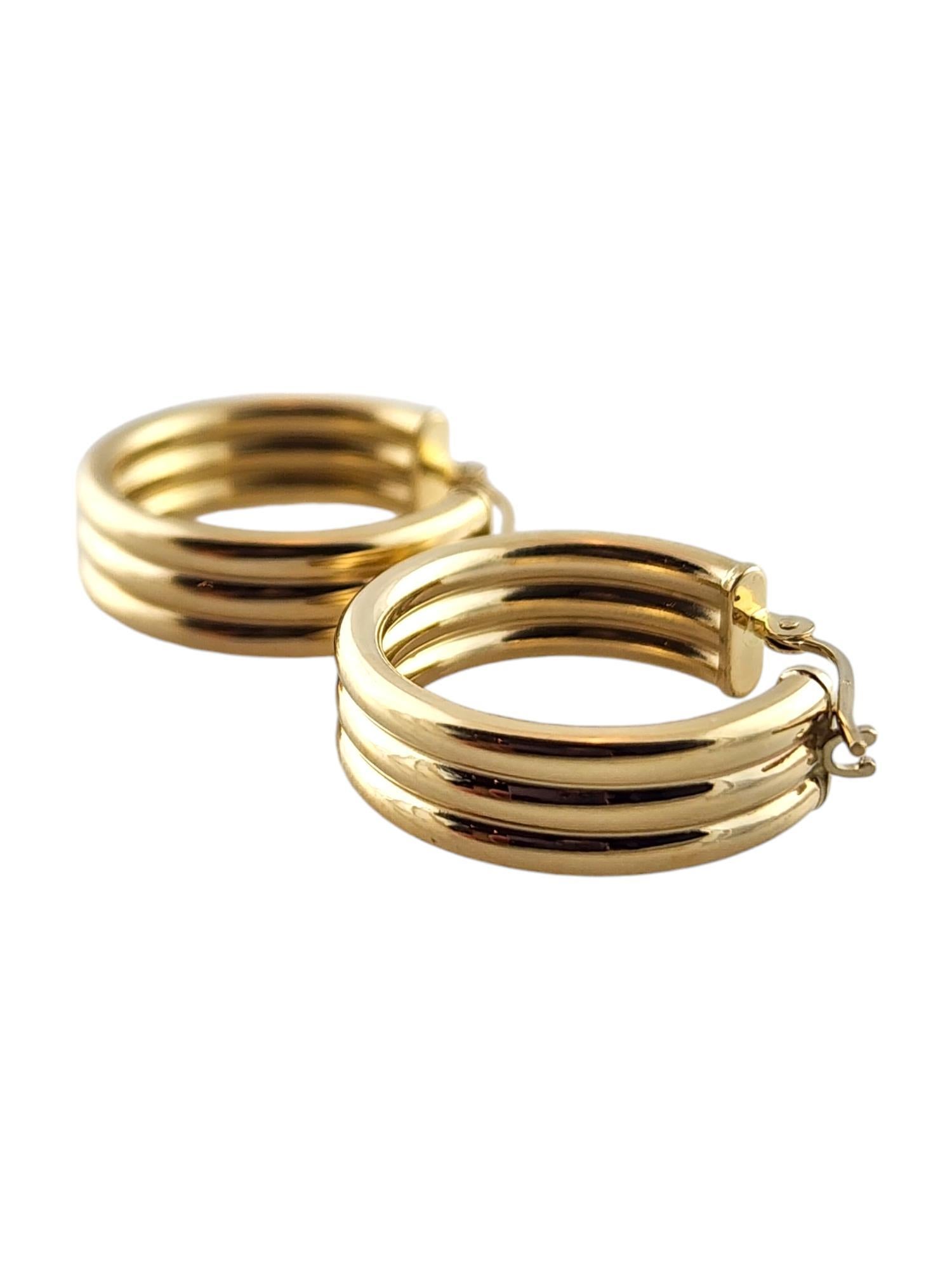 14 Karat Yellow Gold Triple Hoop Earrings #19140 In Good Condition In Washington Depot, CT