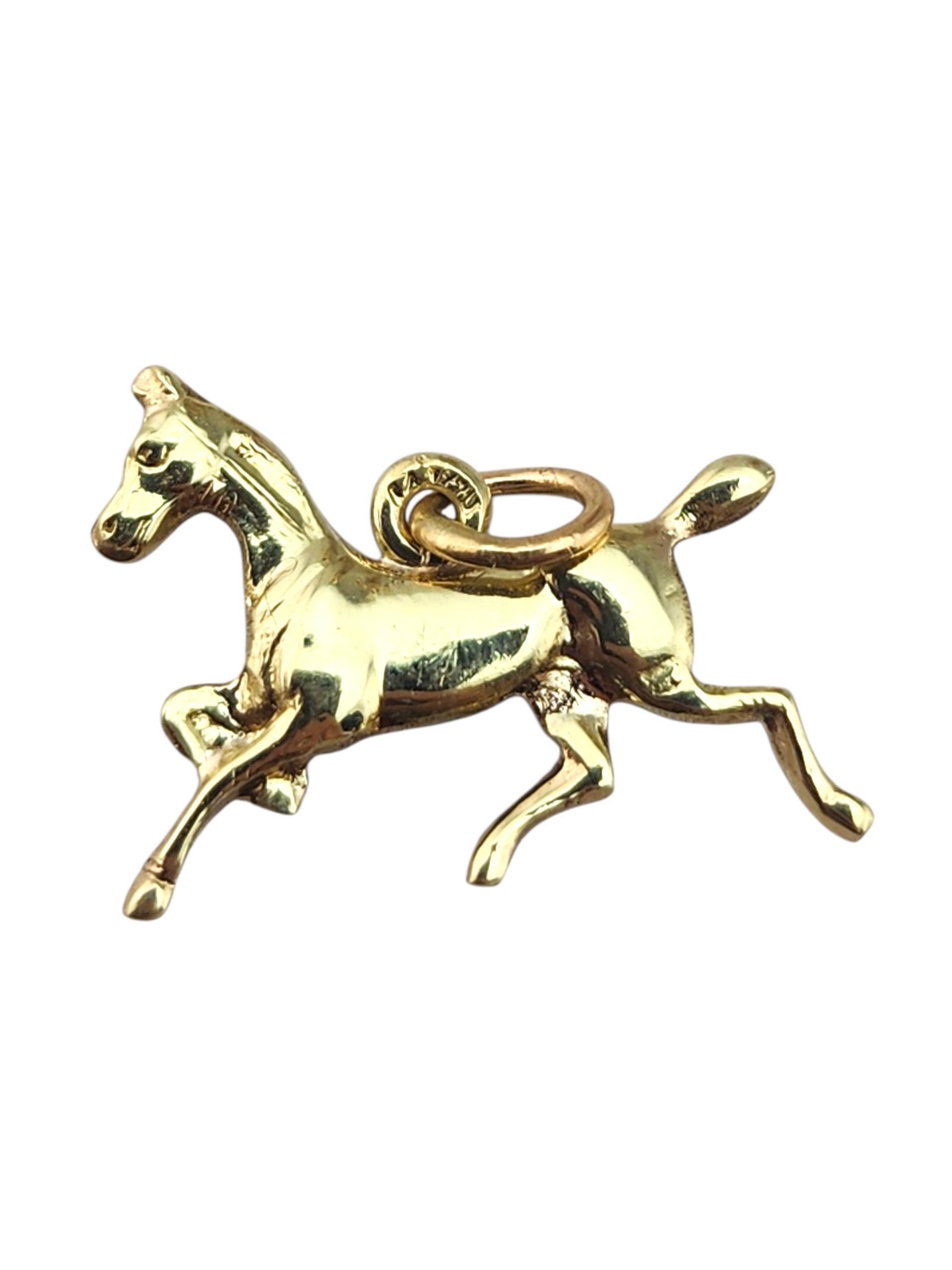 Charm en or jaune 14 carats pour cheval de trot #23272 en vente 2