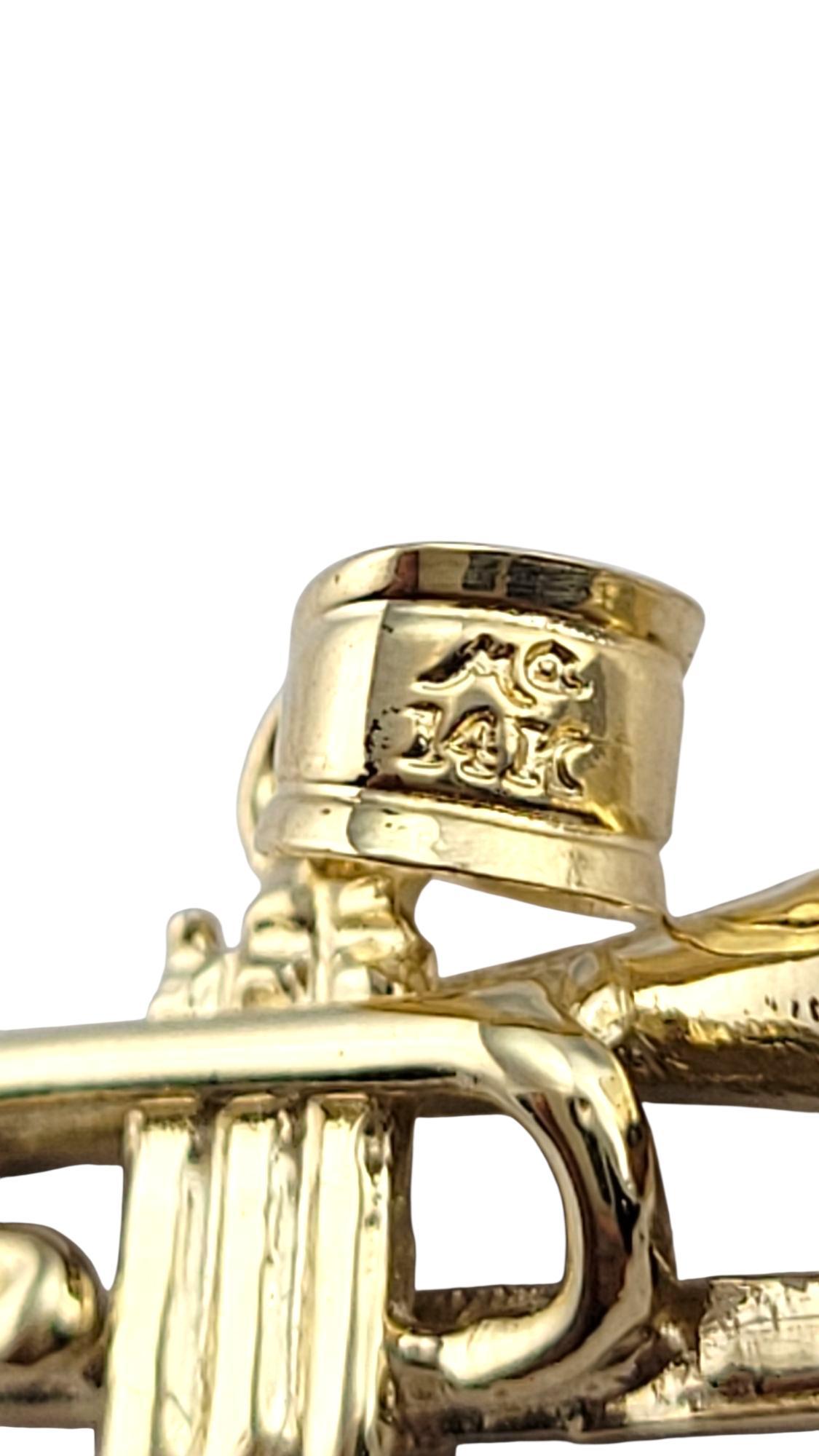 14 Karat Yellow Gold Trumpet Charm #22238 In Good Condition For Sale In Washington Depot, CT