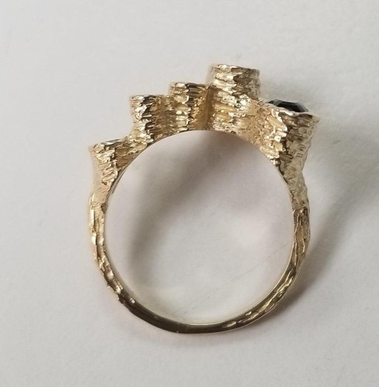 Round Cut 14 Karat Yellow Gold Tsavorite and Diamond Freeform Ring For Sale