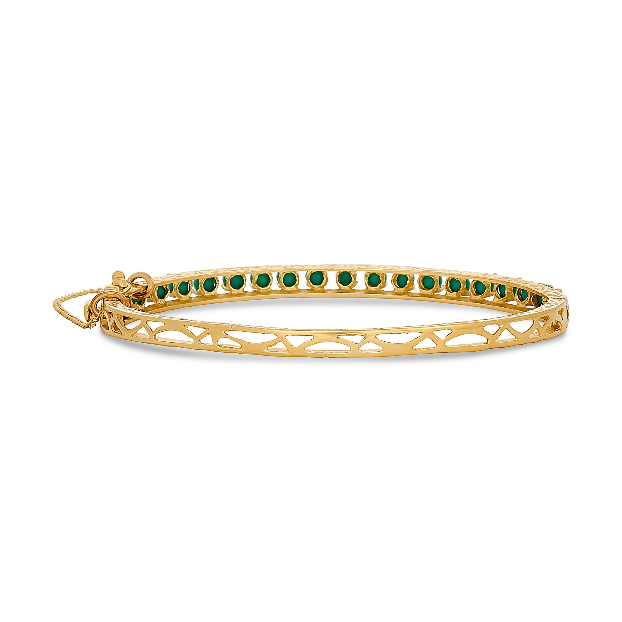 Taille cabochon Bracelet jonc filigrane en or jaune 14 carats avec turquoise en vente