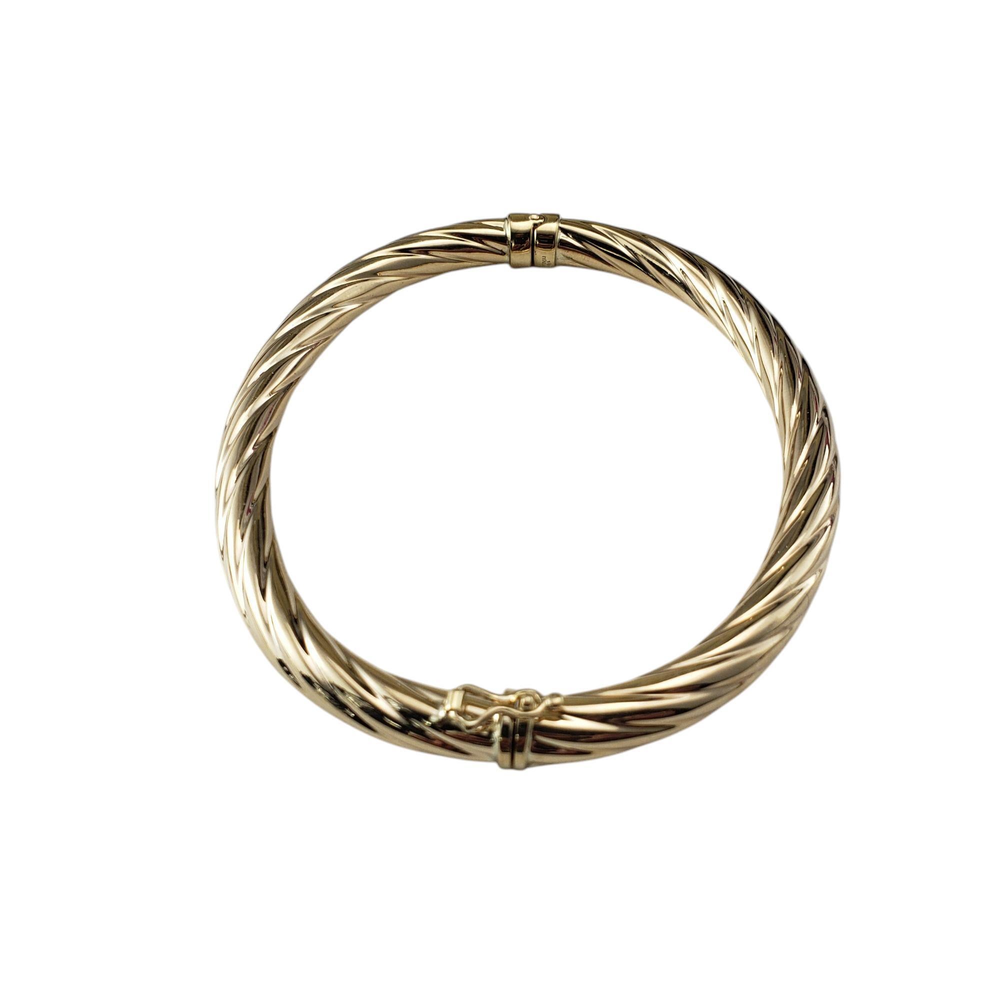 14 Karat Yellow Gold Twist Bangle Bracelet #20873 In Good Condition In Washington Depot, CT