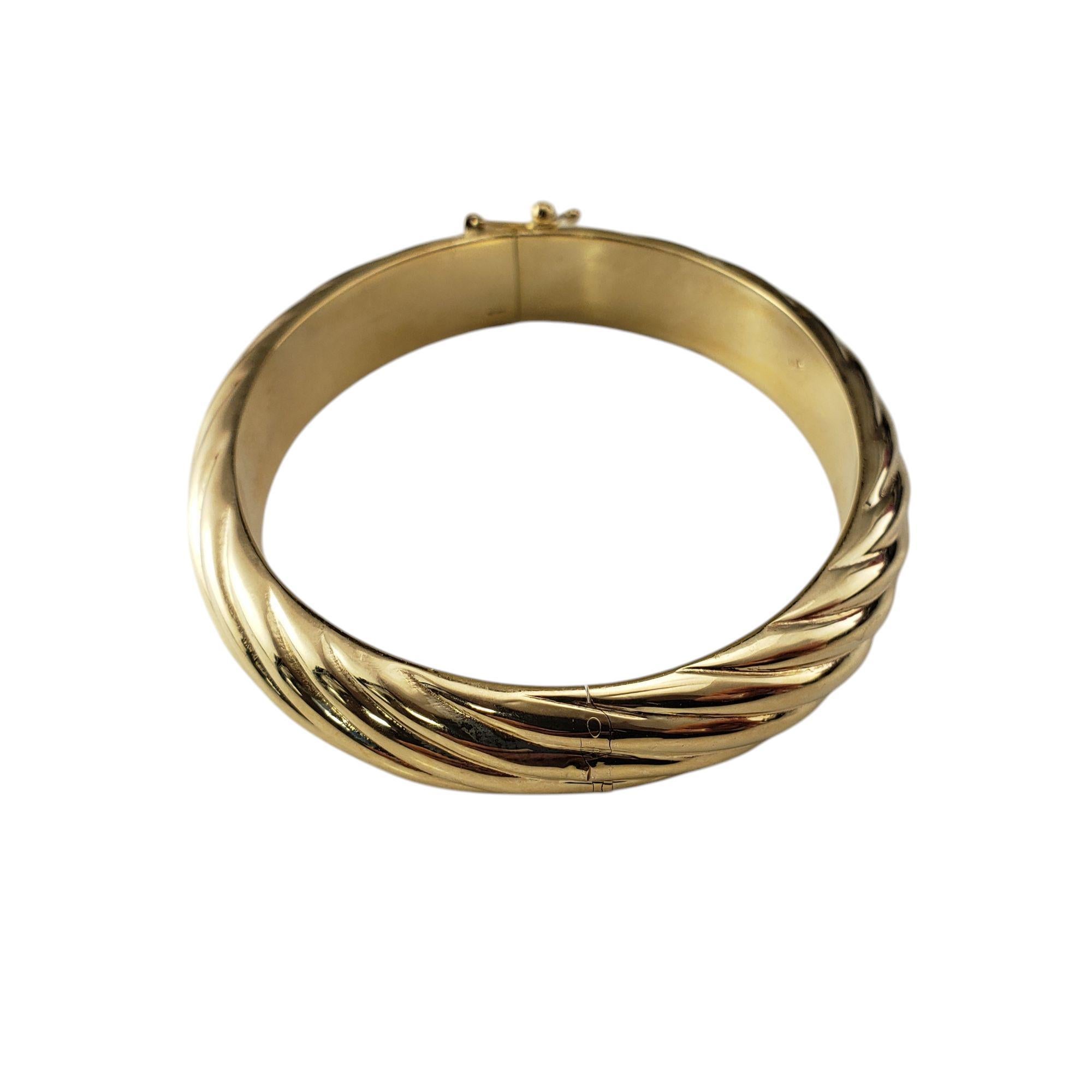 Contemporain Bracelet torsadé en or jaune 14 carats #20877 en vente