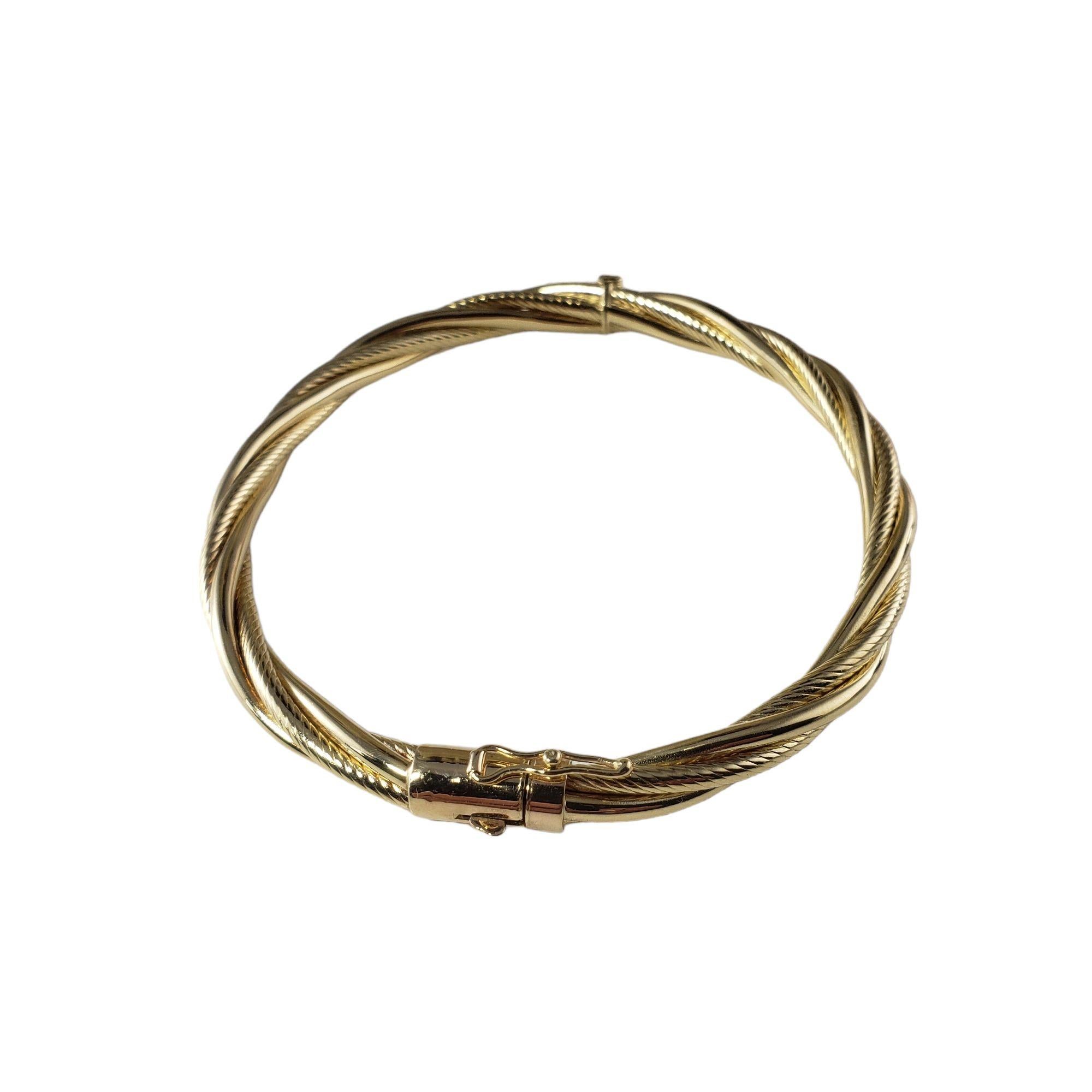14 Karat Yellow Gold Twist Bangle Bracelet In Good Condition For Sale In Washington Depot, CT