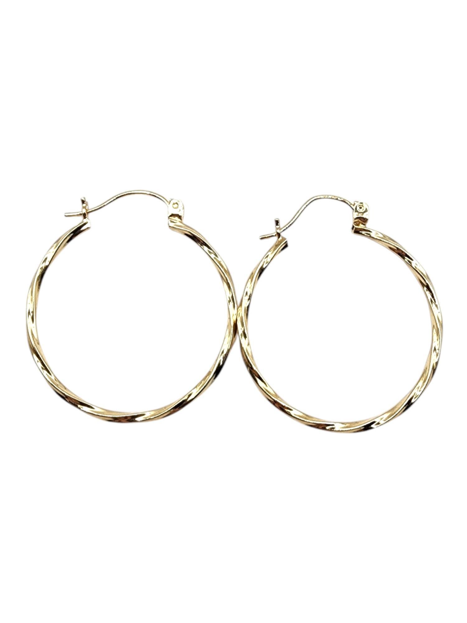 14 Karat Yellow Gold Twisted Circle Hoop Earrings #20463