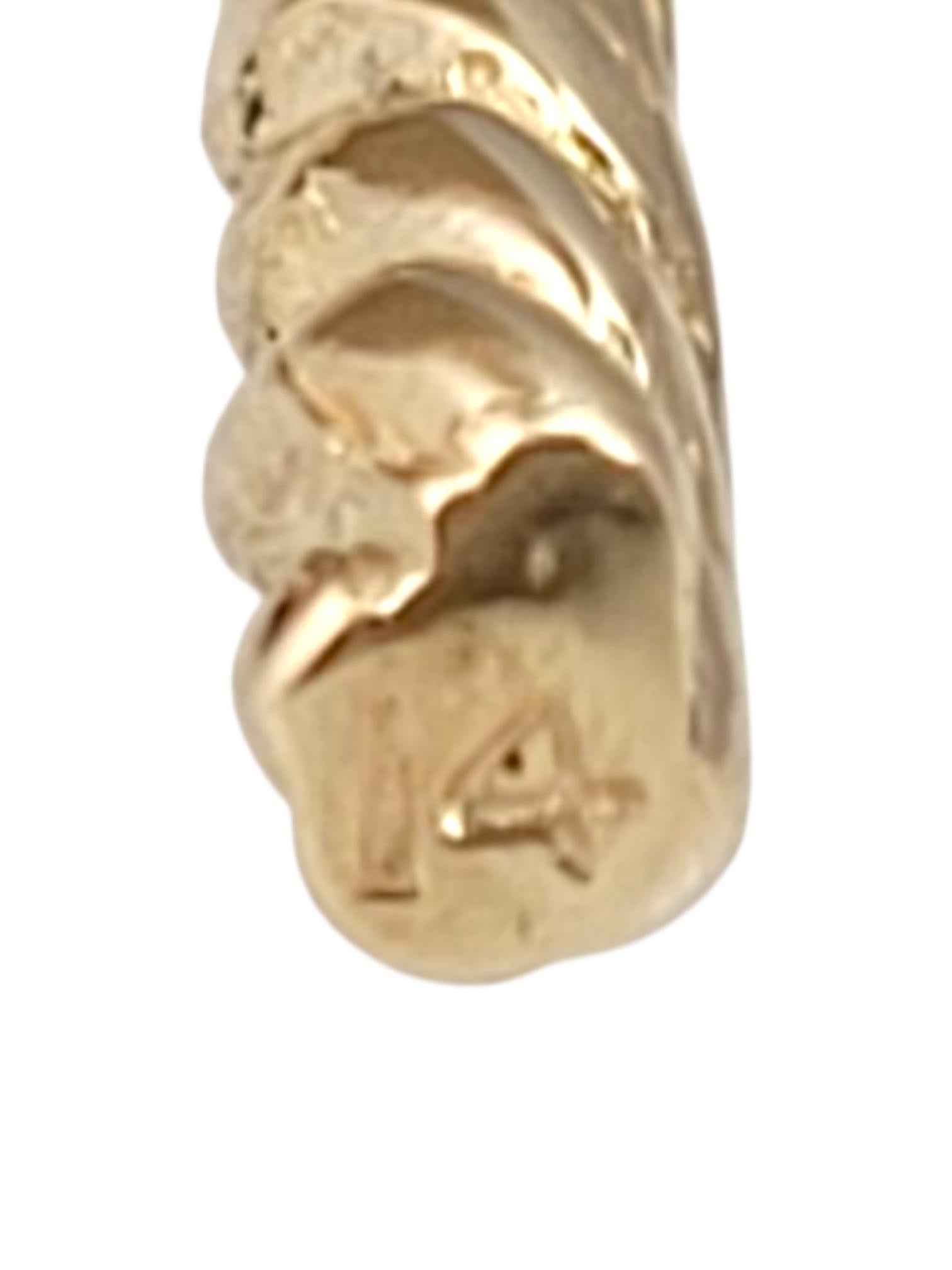 14 Karat Yellow Gold Twisted Cross Pendant #21655 In condizioni buone in vendita a Washington Depot, CT