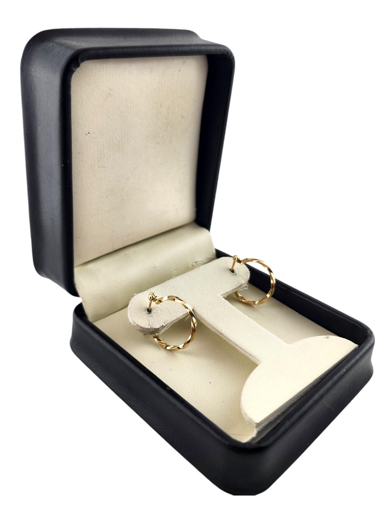 14 Karat Yellow Gold Twisted Hoop Earrings #19154 For Sale 4