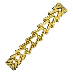 14 Karat Yellow Gold V-Link Bracelet, 14.3 Grams