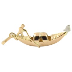 14 Karat Yellow Gold Venice Gondola Charm