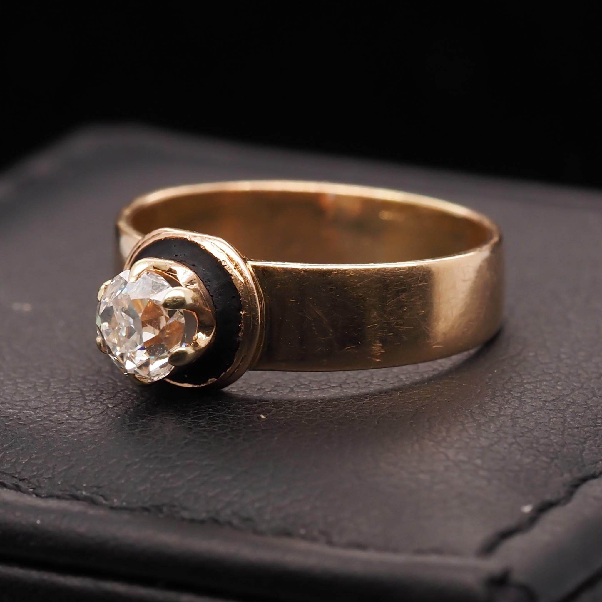 Contemporain Bague de fiançailles victorienne en or jaune 14 carats, diamant taille ancienne, 0,55 carat en vente
