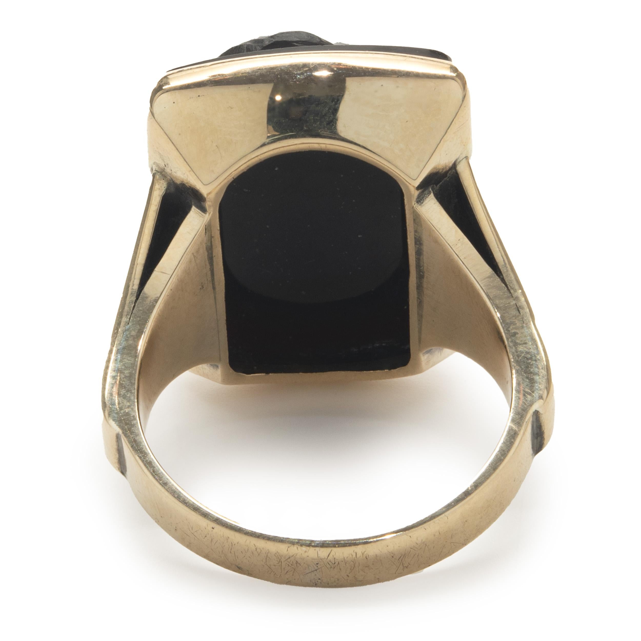 14 Karat Gelbgold Vintage 3D Onyx Kamee-Ring im Zustand „Gut“ in Scottsdale, AZ