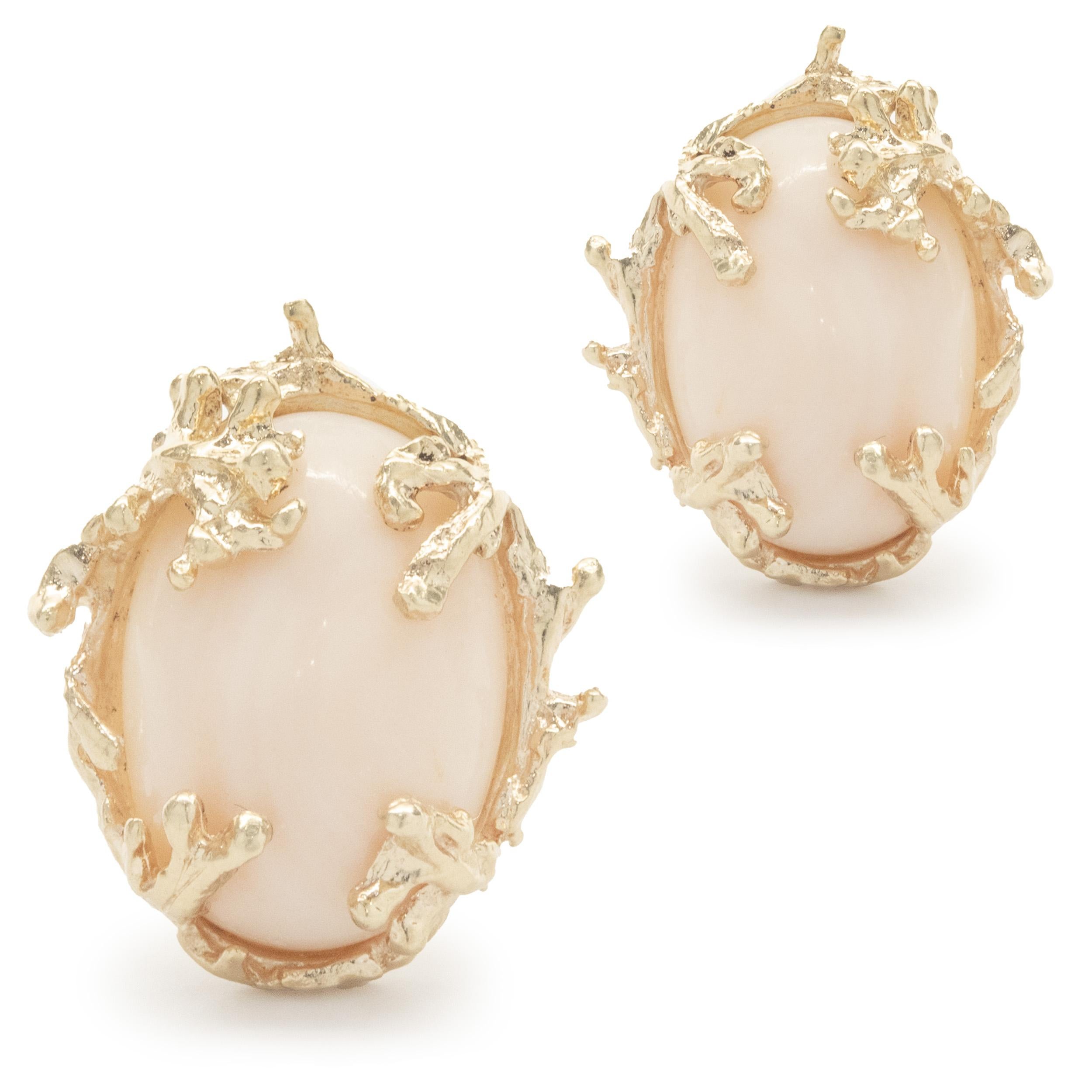14 Karat Yellow Gold Vintage Angel Skin Coral Freeform Earrings

Material: 14K yellow gold
Fastenings: post with omega backs
Weight: 12.70 grams
