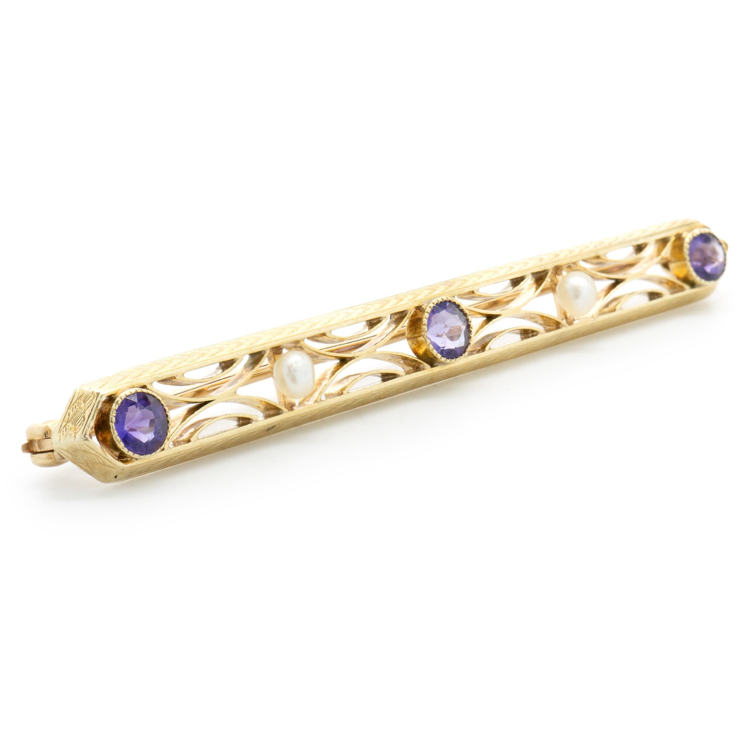 Round Cut 14 Karat Yellow Gold Vintage Art Deco Amethyst and Seed Pearl Pin For Sale