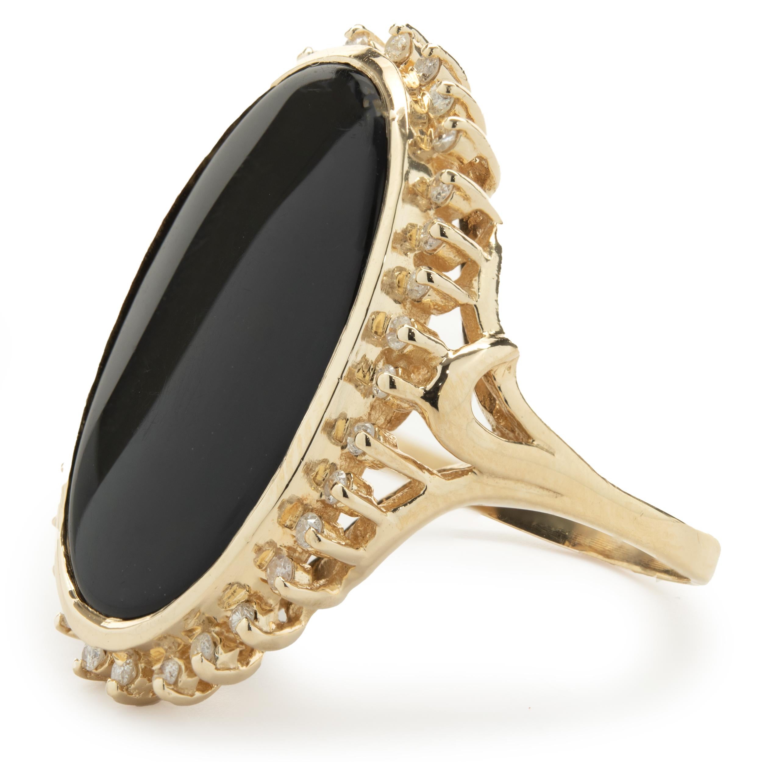 14 Karat Gelbgold Vintage Schwarzer Onyx und Diamant Halo Ring (Rundschliff)