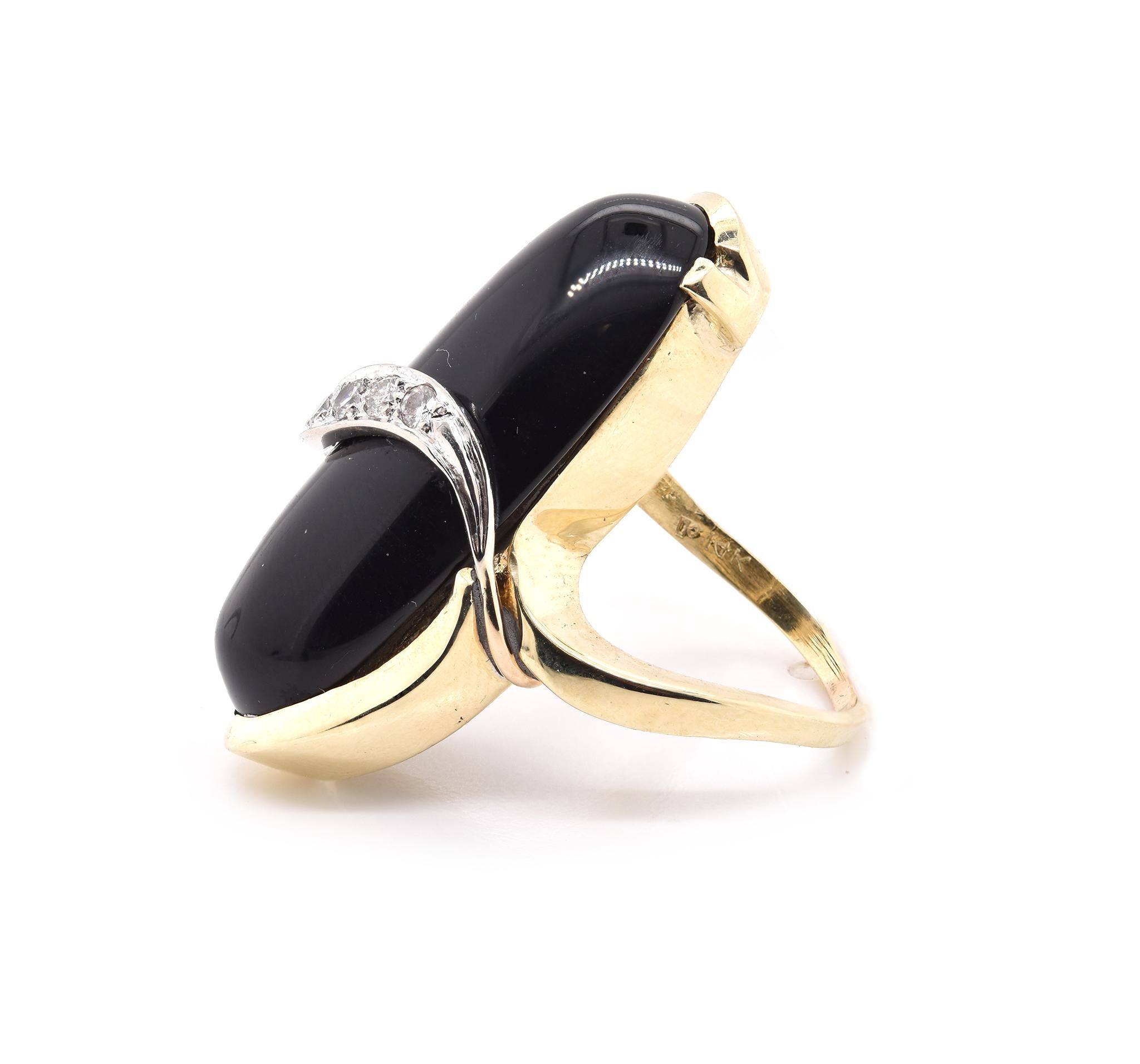Designer: Sonderanfertigung
Material: 14K Gelbgold
Abmessungen: Ringspitze 37 x 19 mm
Diamant: 5 Rundschliffe = .15cttw
Farbe: G
Klarheit: SI1
Ringgröße: 8.75 (bitte erlauben Sie zwei zusätzliche Versandtage für Größenanfragen) 
Gewicht: 16,71 Gramm
