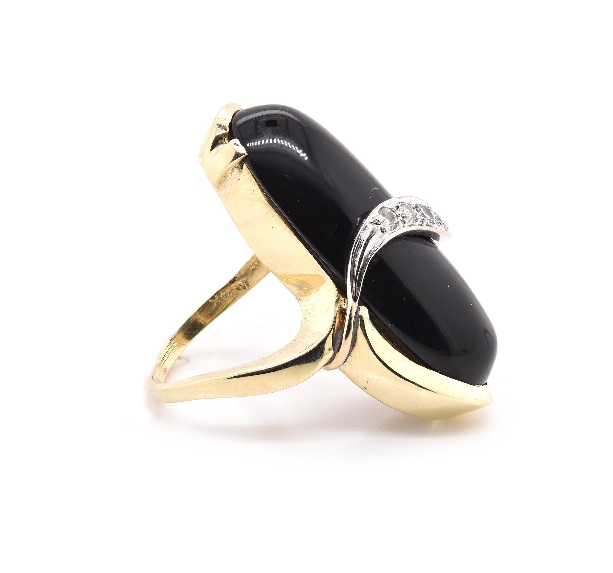 14 Karat Gelbgold Vintage Ring mit schwarzem Onyx und Diamant (Rundschliff)