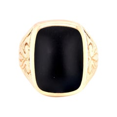 Bague sigillaire vintage en or jaune 14 carats et onyx noir