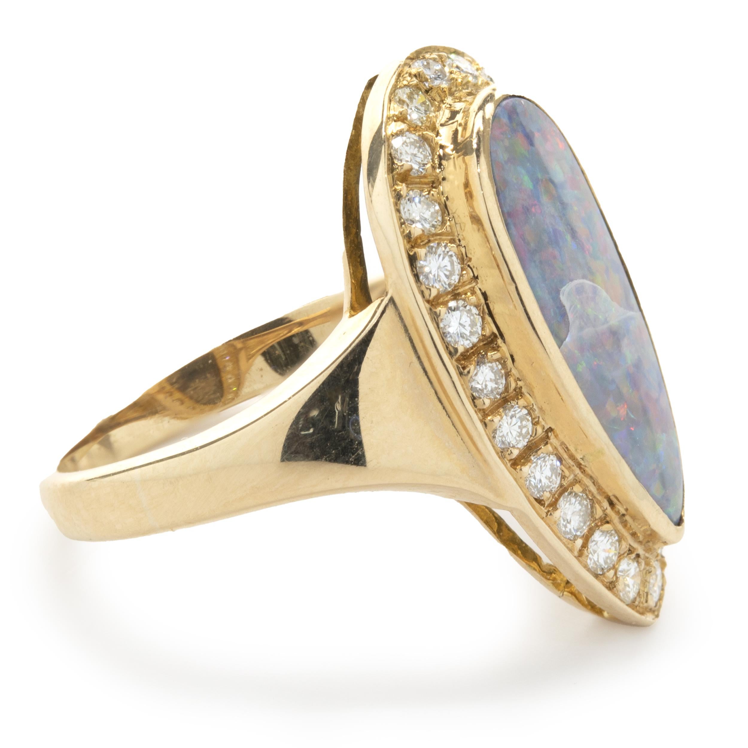 Designer : custom
Matériau : or jaune 14K
Diamant : 24 diamants ronds taille brillant = 0,48cttw
Couleur : H
Clarté : SI1
Dimensions : l'anneau supérieur mesure 21 mm de long
Taille de la bague : 5 (taille complémentaire disponible)
Poids : 3,57