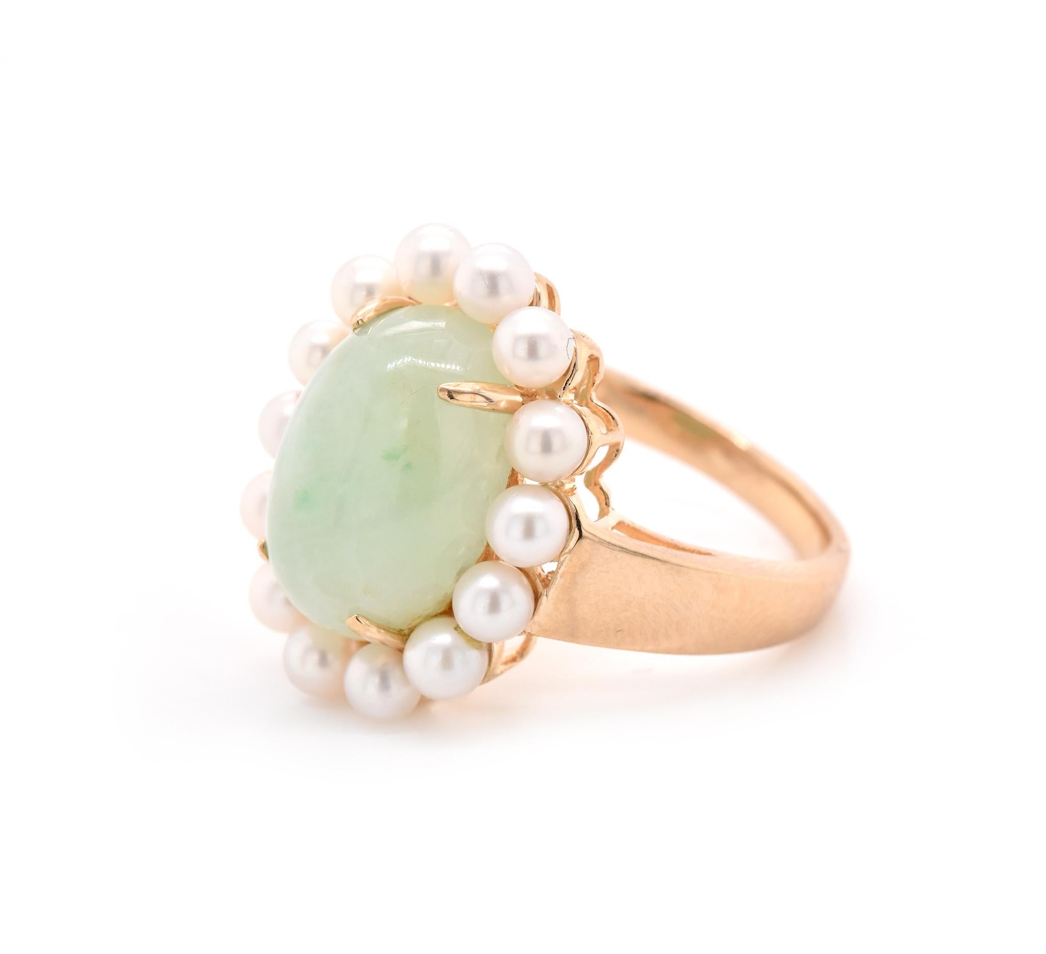 14 Karat Yellow Gold Vintage Cabochon Jade and Seed Pearl RIng In Excellent Condition In Scottsdale, AZ