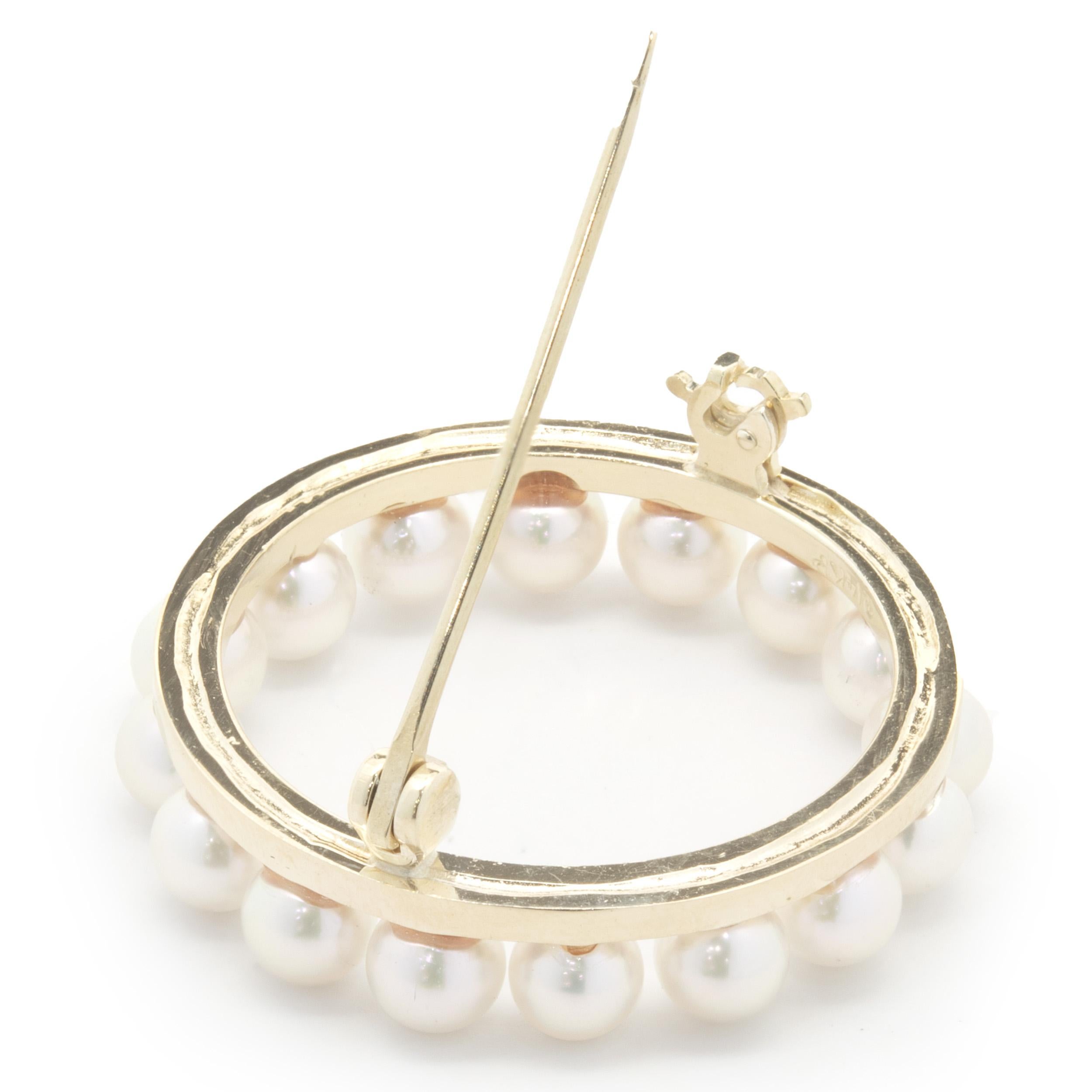 14 Karat Yellow Gold Vintage Circle Pearl Pin In Good Condition For Sale In Scottsdale, AZ